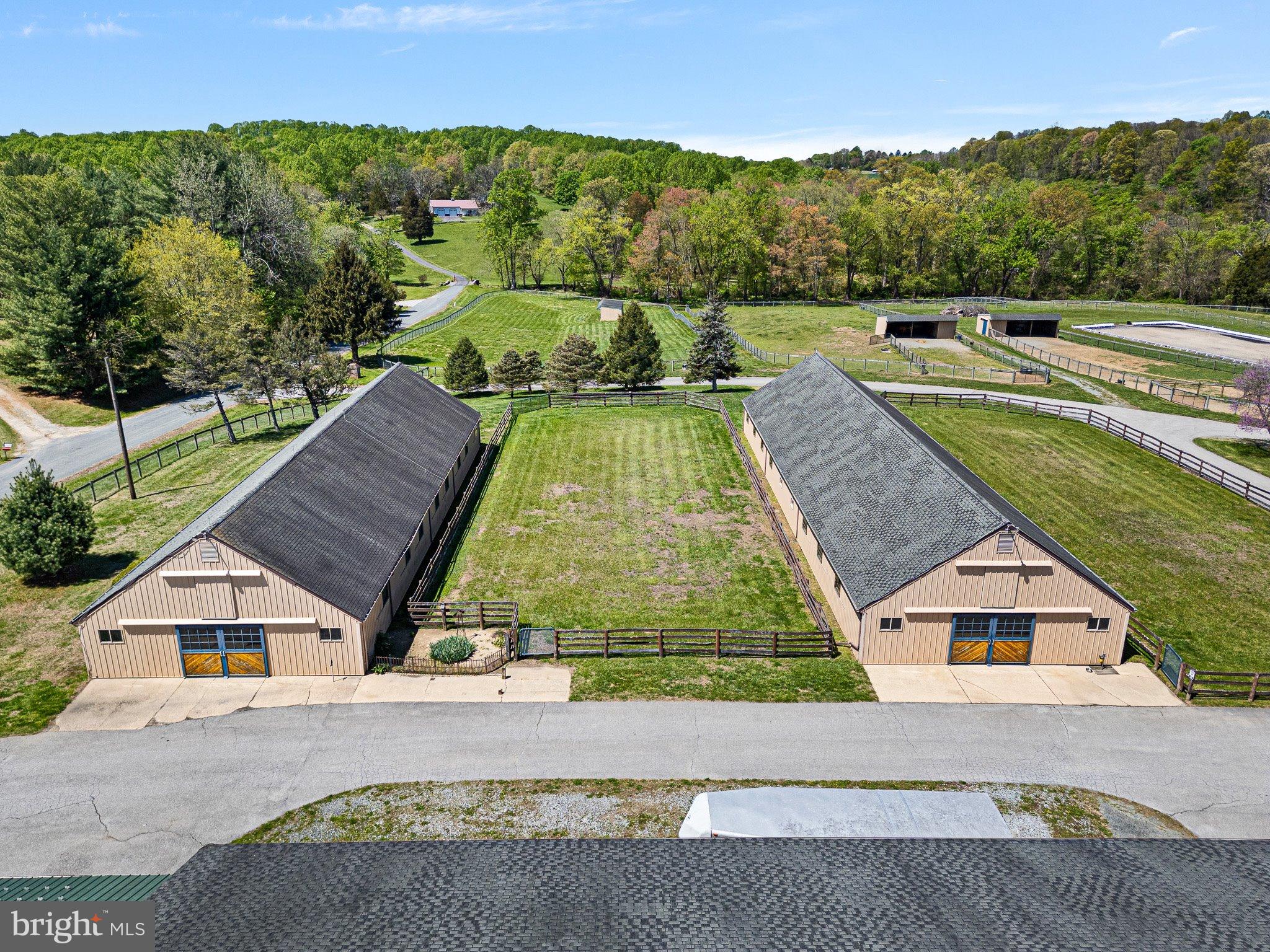 ELKTON - Farm