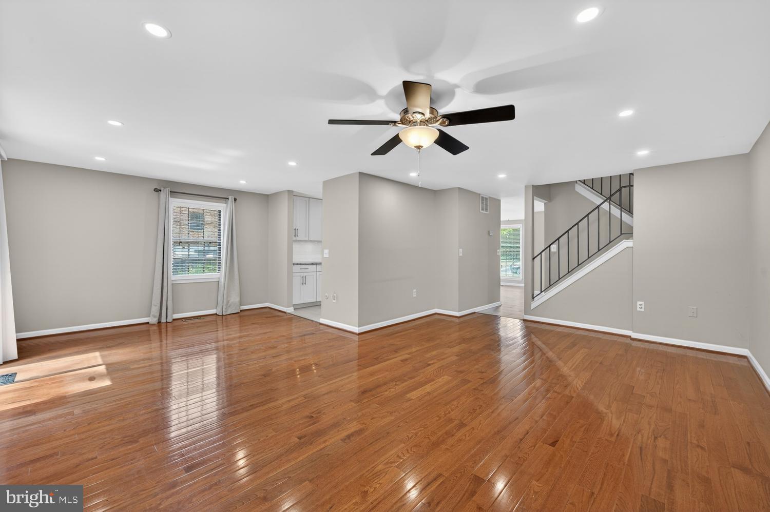 CARDINAL GLEN - Residential