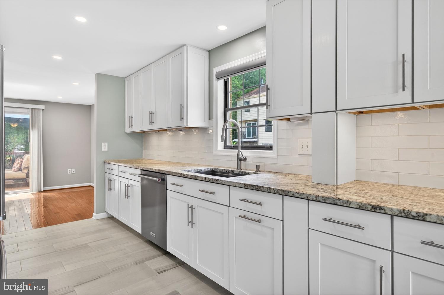 CARDINAL GLEN - Residential