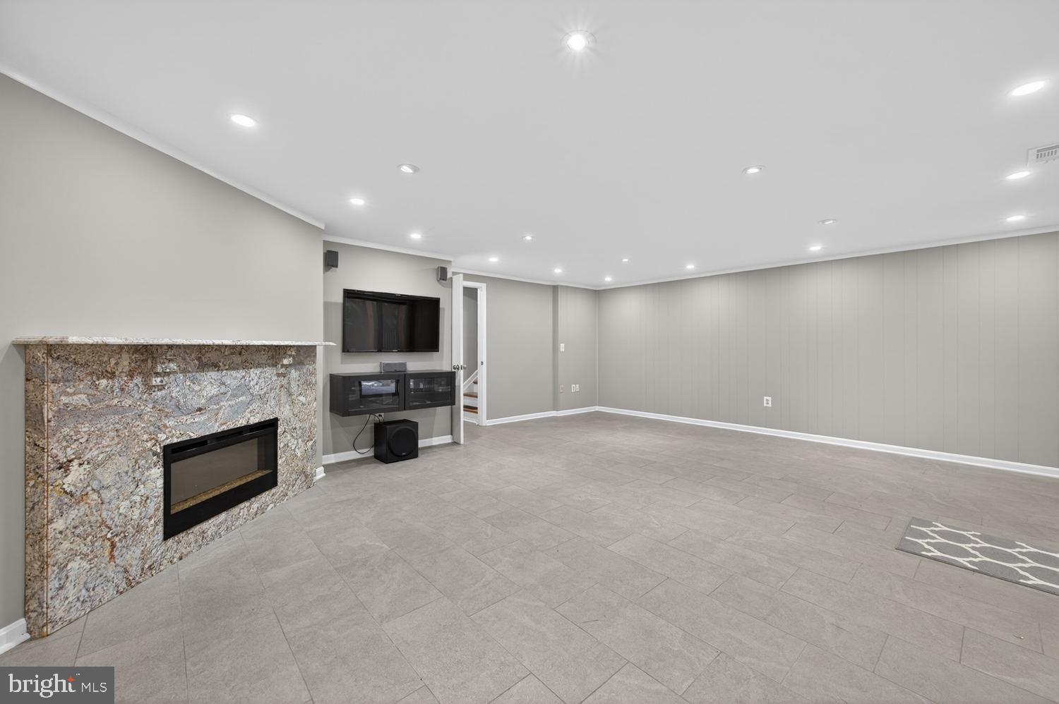 CARDINAL GLEN - Residential
