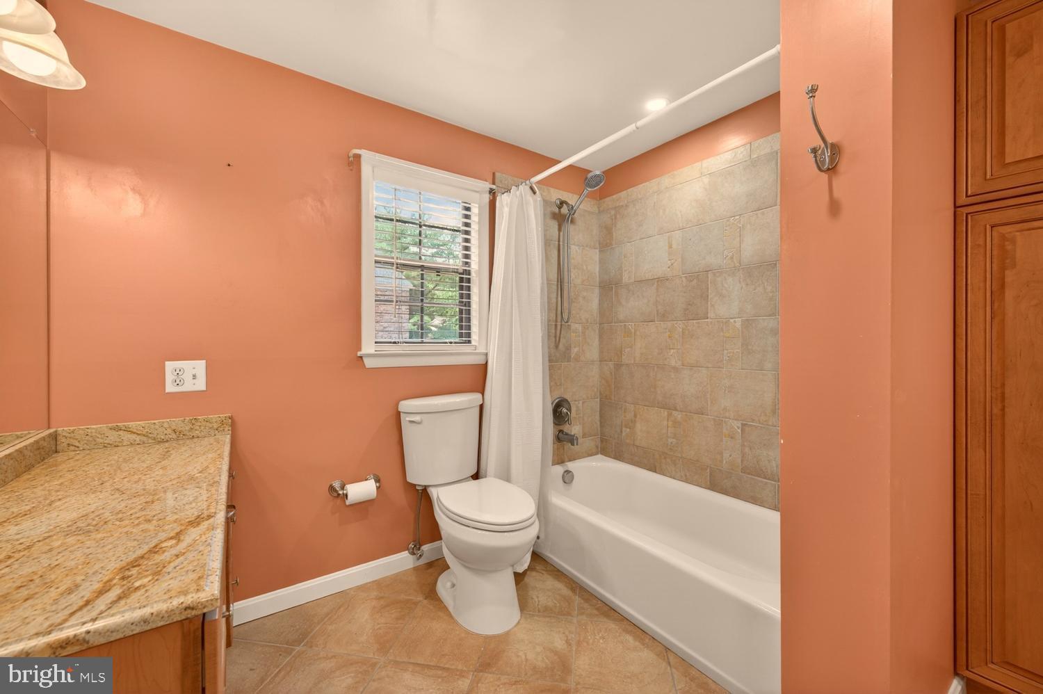 CARDINAL GLEN - Residential