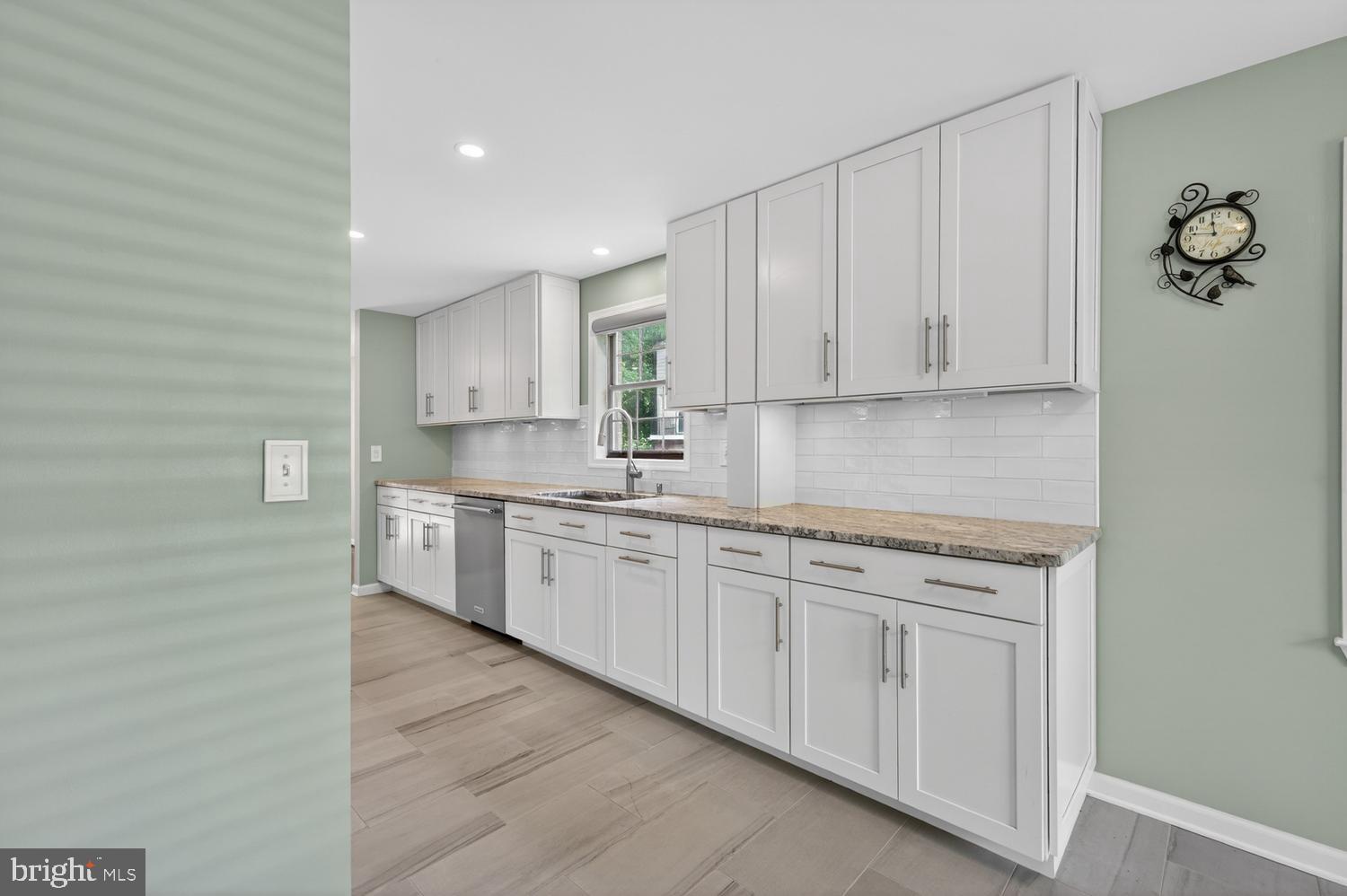 CARDINAL GLEN - Residential
