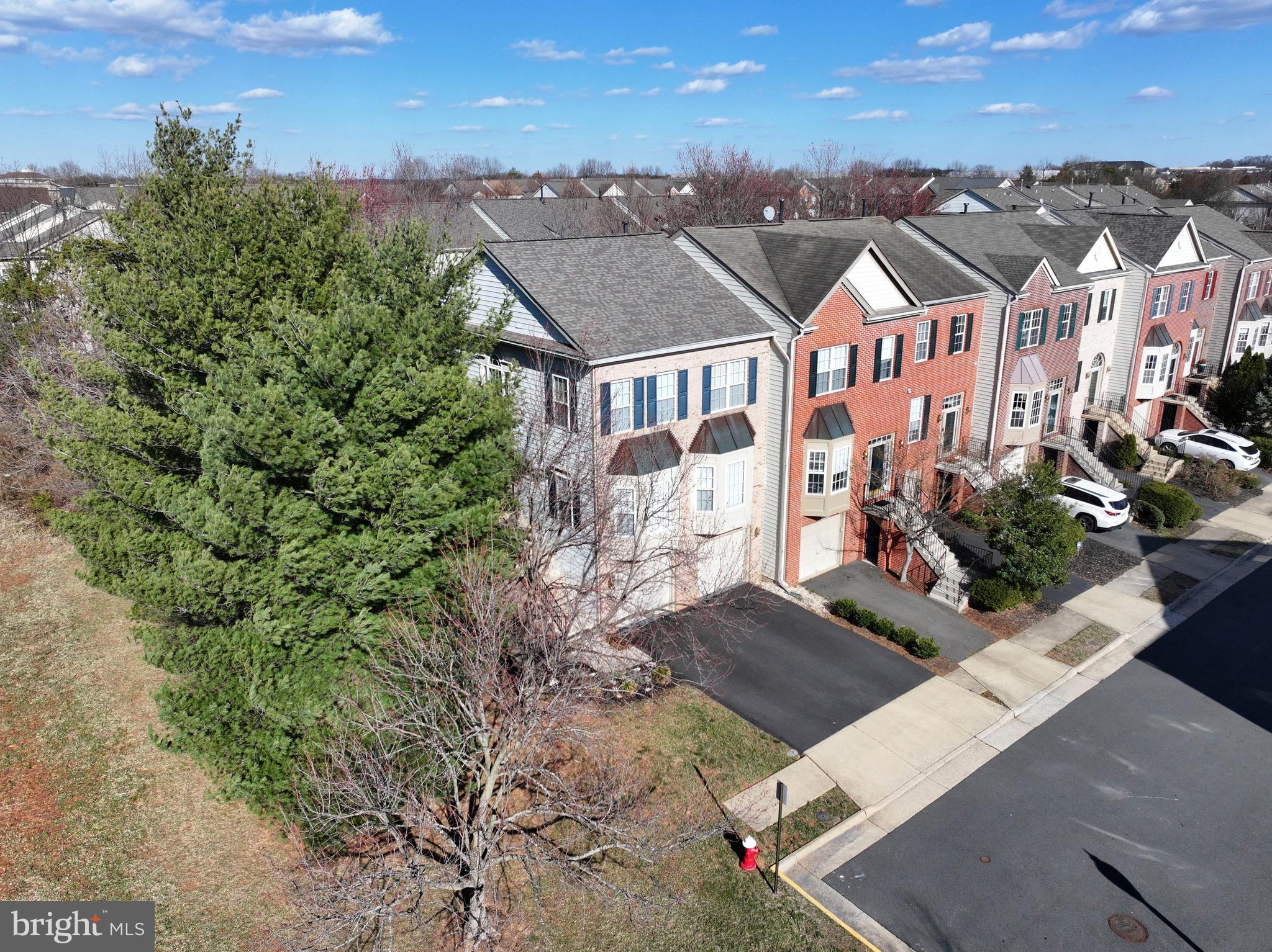 COLONNADE AT DULLES - Residential
