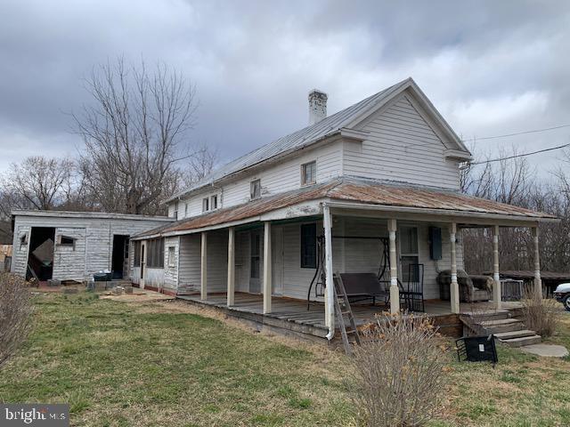 Attention investors! Great location in downtown Mount Jackson! Large 6 room 1412 sq/ft 3 bedroom 1 bath home on almost a 1/2 acre lot with adjoining 1/4 acre lot included in the sales price for a total of 0.65 acre. The home needs major rehab and will only go cash. Several outbuilding are on the lots that could be saved. Fix and flip the main house and build another home on the adjoining lot. Mount Jackson tap fee for water and sewer is 15K. Lots are located at the end of the street and back to a large wooded tract of land. The power is on, but the water & sewer are turned off. Both lots front on what could be the future Rails to Trails project. The main home was tenant occupied as recently as Feb 2025 and rented since 2021 for 400 per month. Close to town park and shopping! Seller will not provide or pay for any inspections. This property is being sold in "As-Is" "Where-Is" condition.
