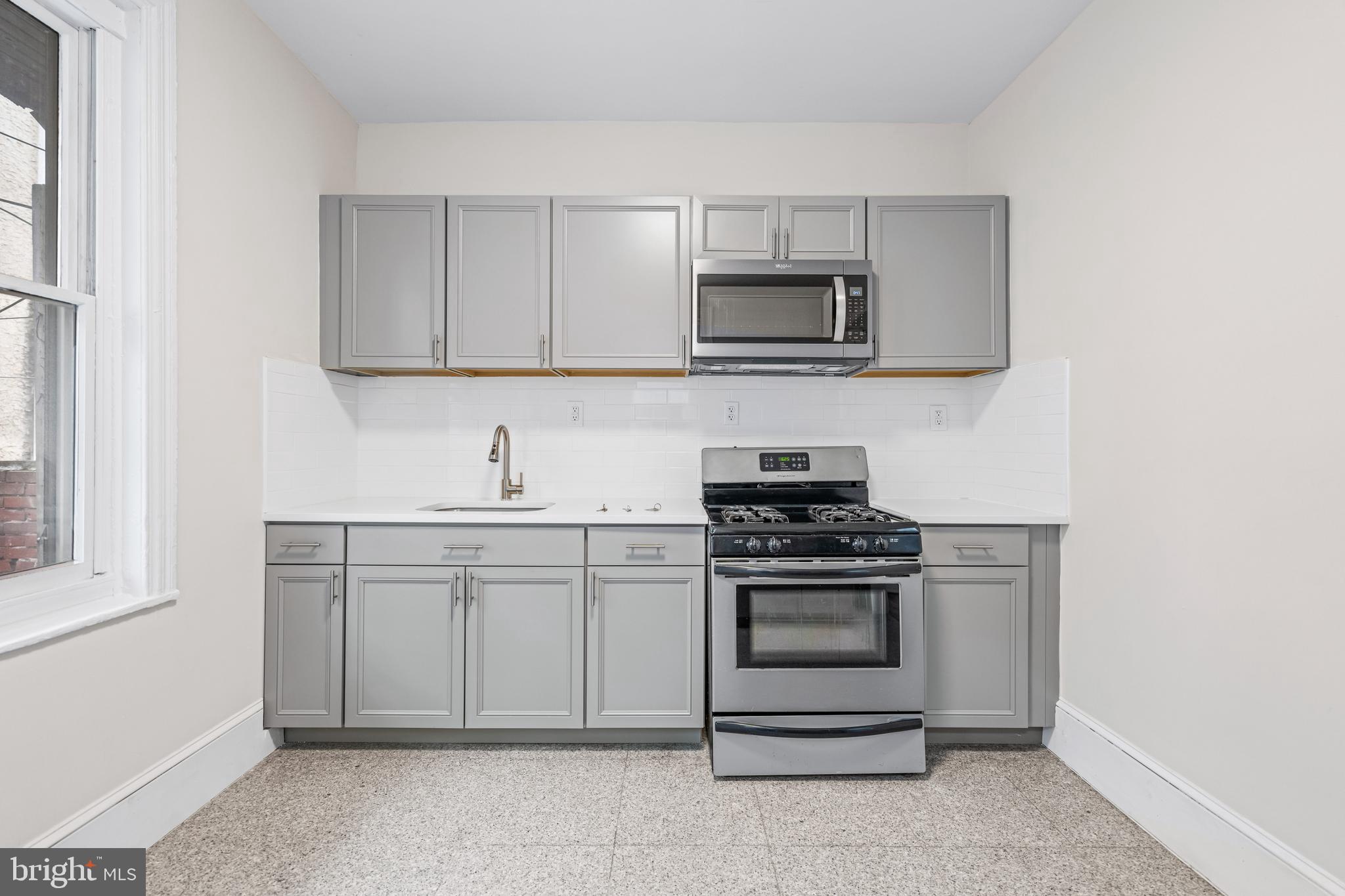 GRADUATE HOSPITAL - Residential Income