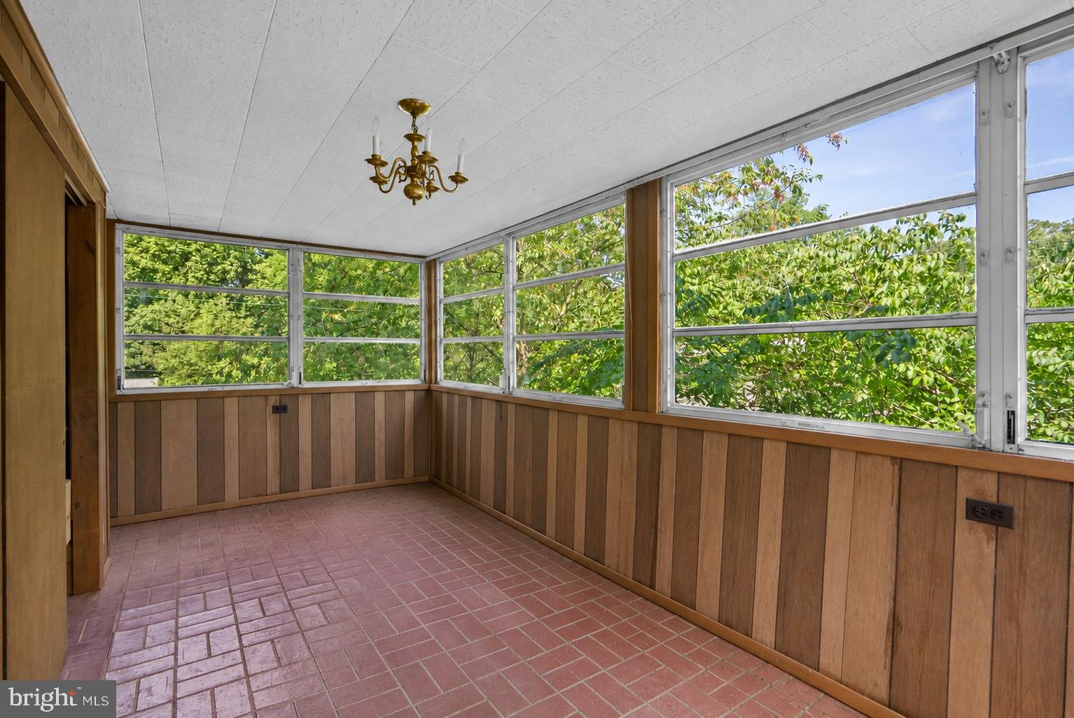 HIGHLAND VIEW - Residential