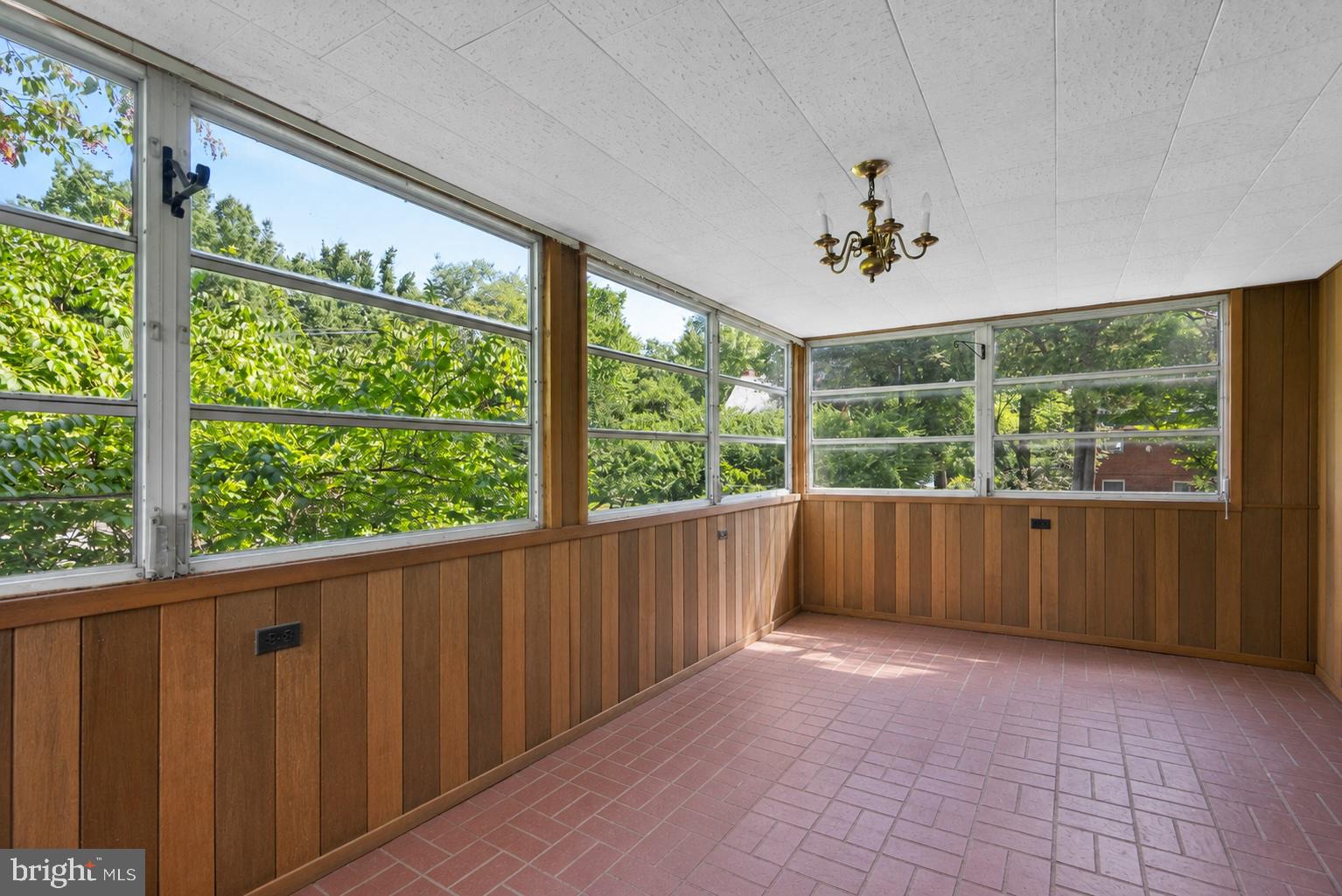HIGHLAND VIEW - Residential