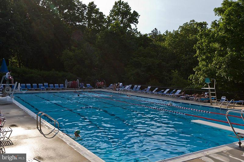 RESTON - Residential Lease