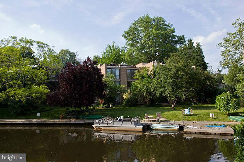 RESTON - Residential Lease