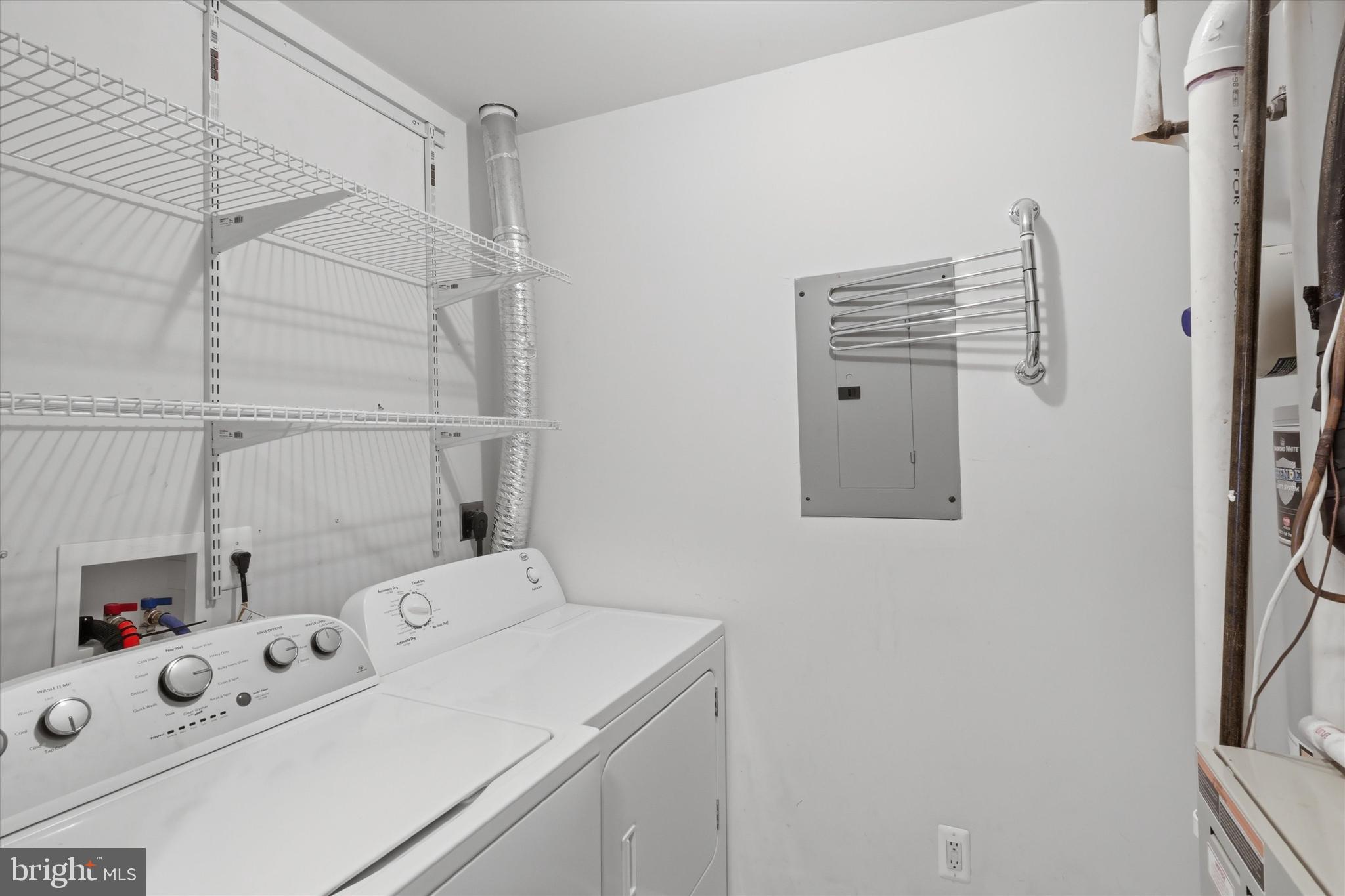 POTOMAC RIDGE - Residential