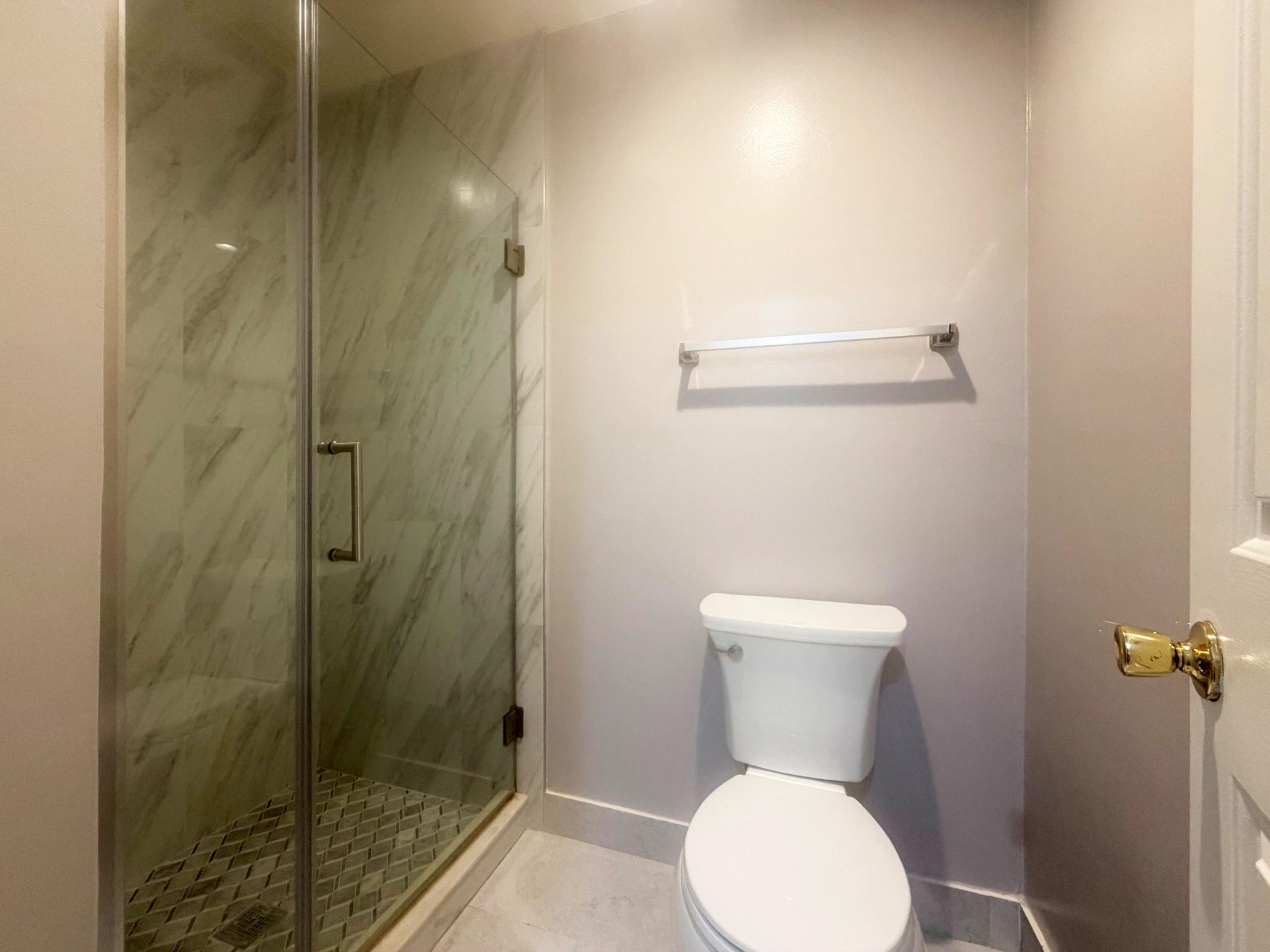 WOODLAND HILLS - Residential