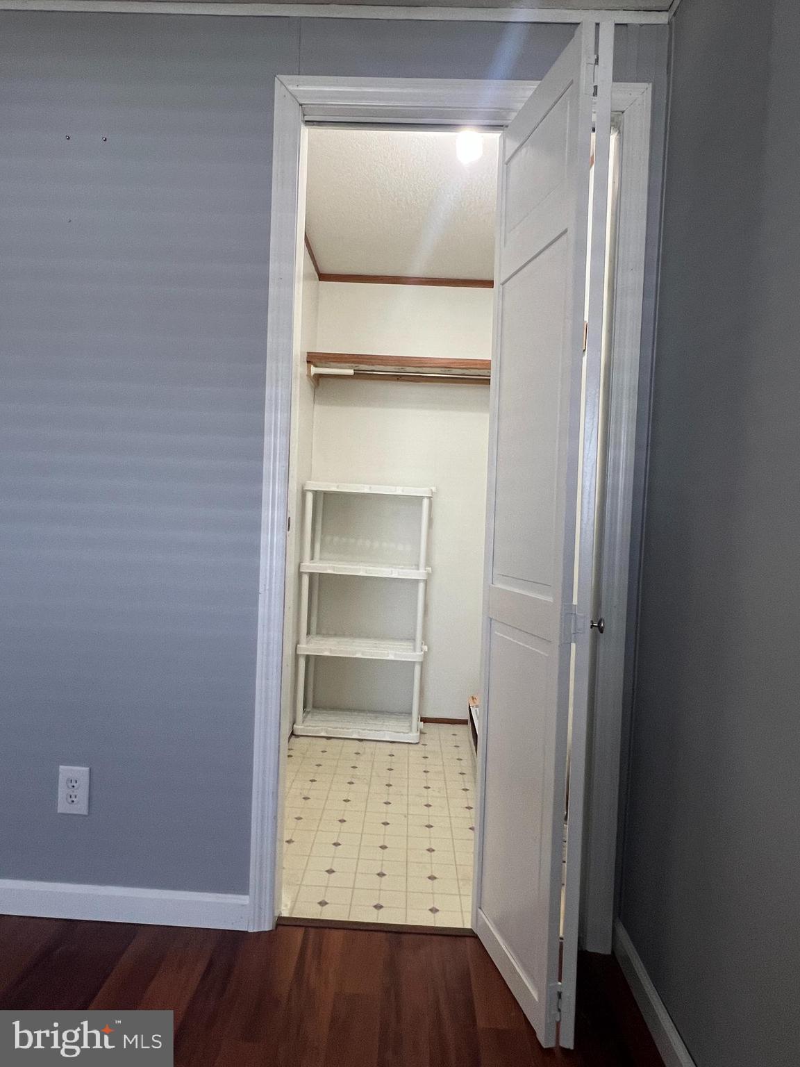 WALNUT GROVE MOBILE HOME PARK - Residential