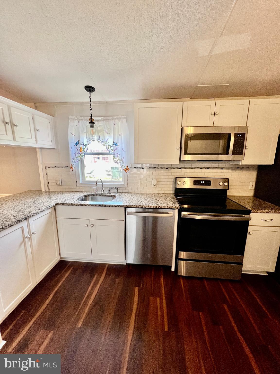WALNUT GROVE MOBILE HOME PARK - Residential