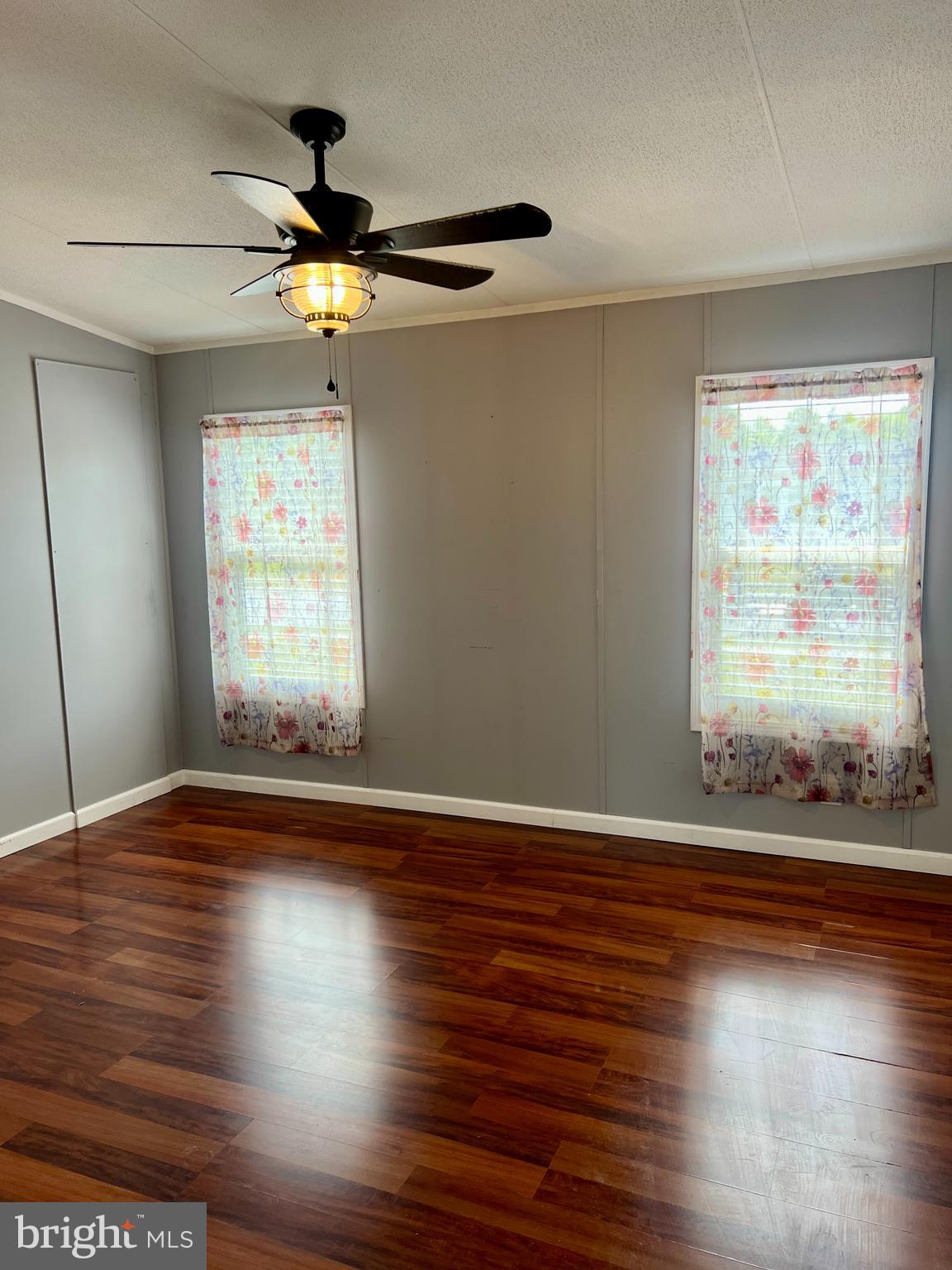 WALNUT GROVE MOBILE HOME PARK - Residential