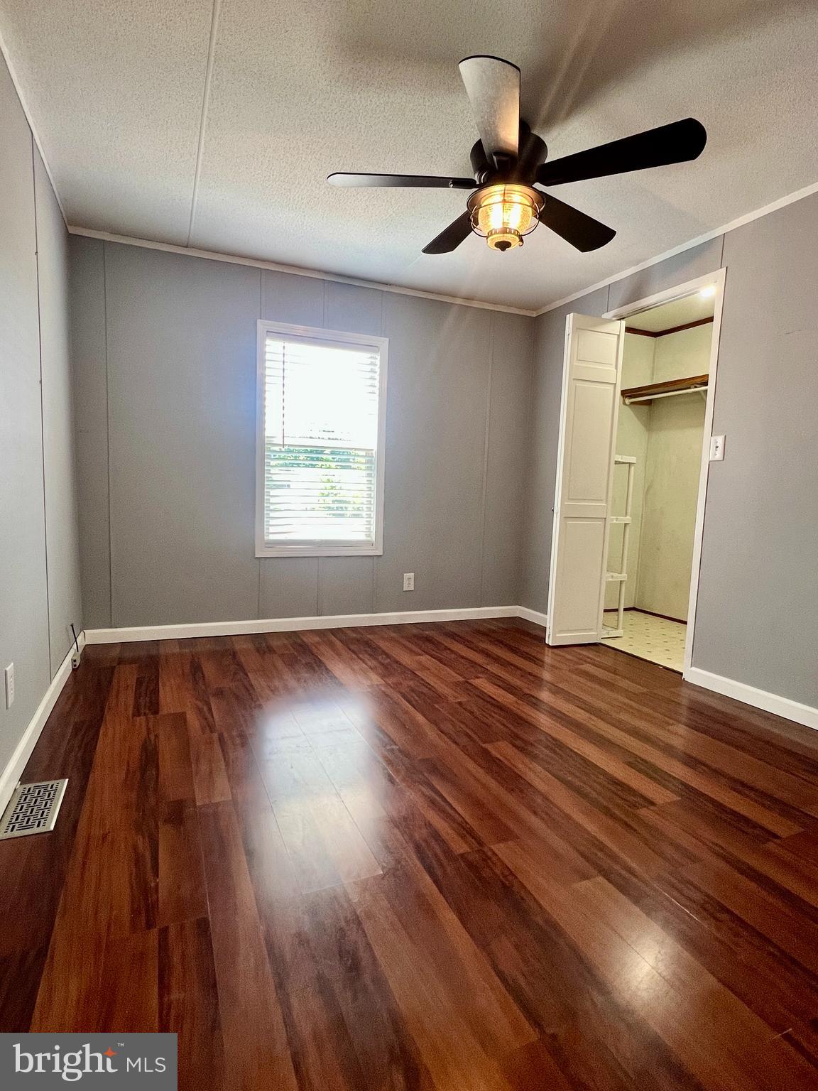 WALNUT GROVE MOBILE HOME PARK - Residential