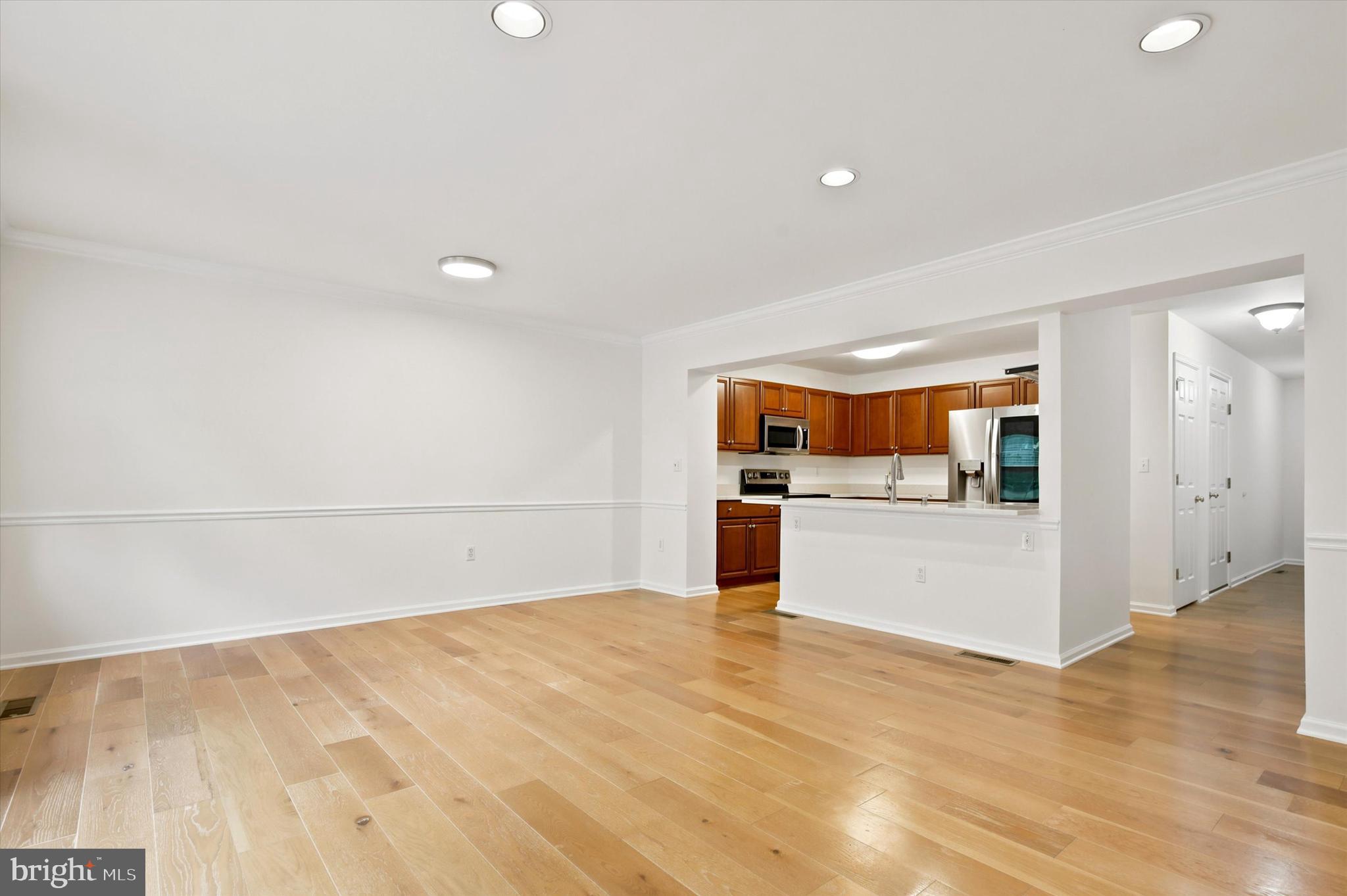 VERNON COURT - Residential