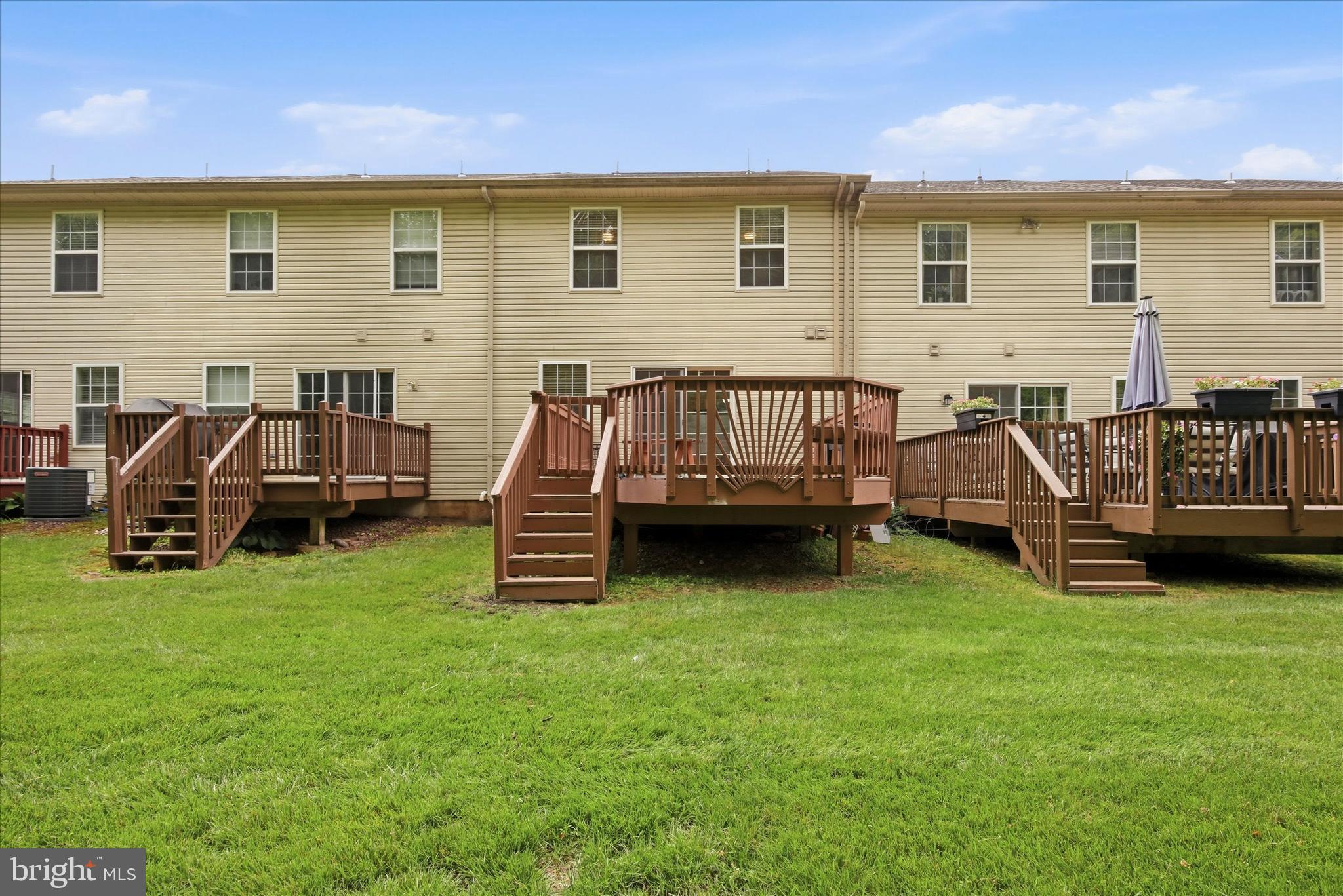 VERNON COURT - Residential