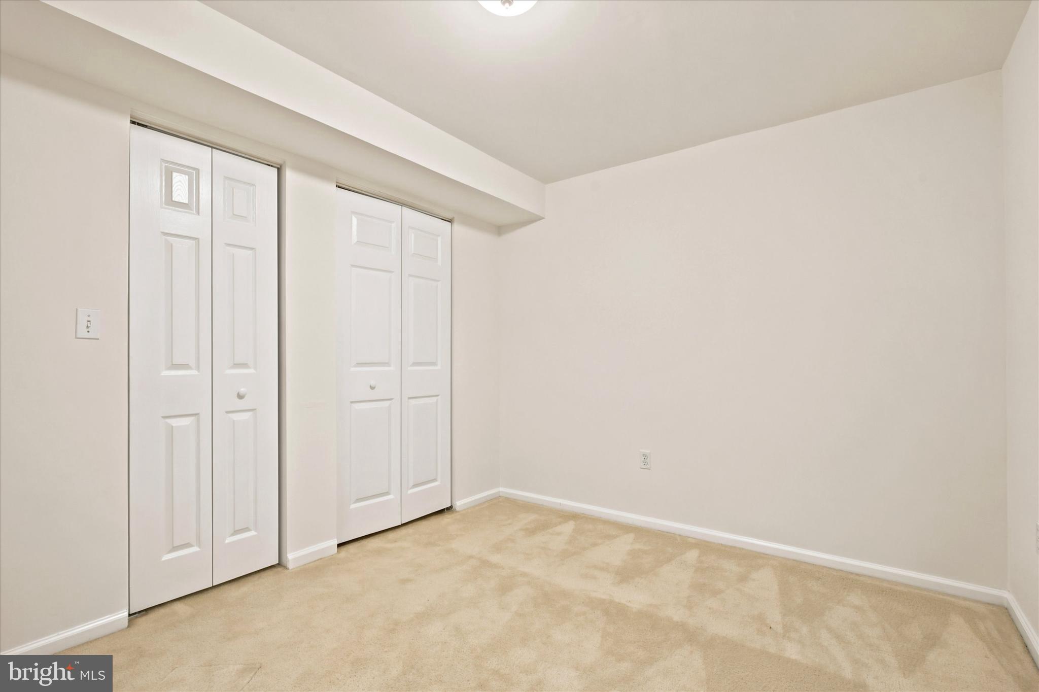 VERNON COURT - Residential