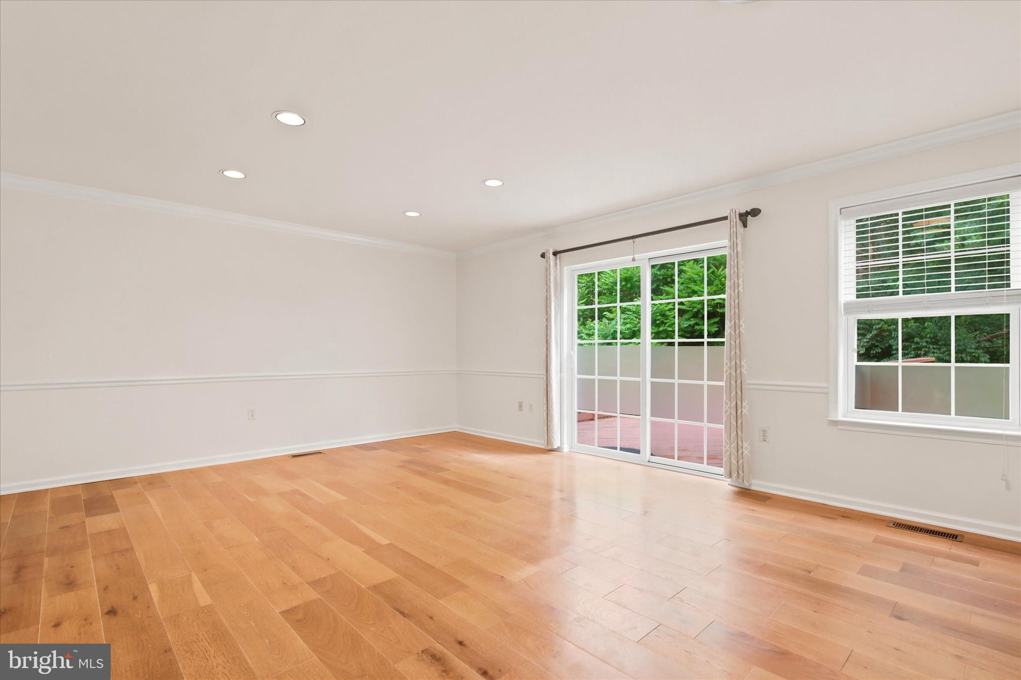 VERNON COURT - Residential