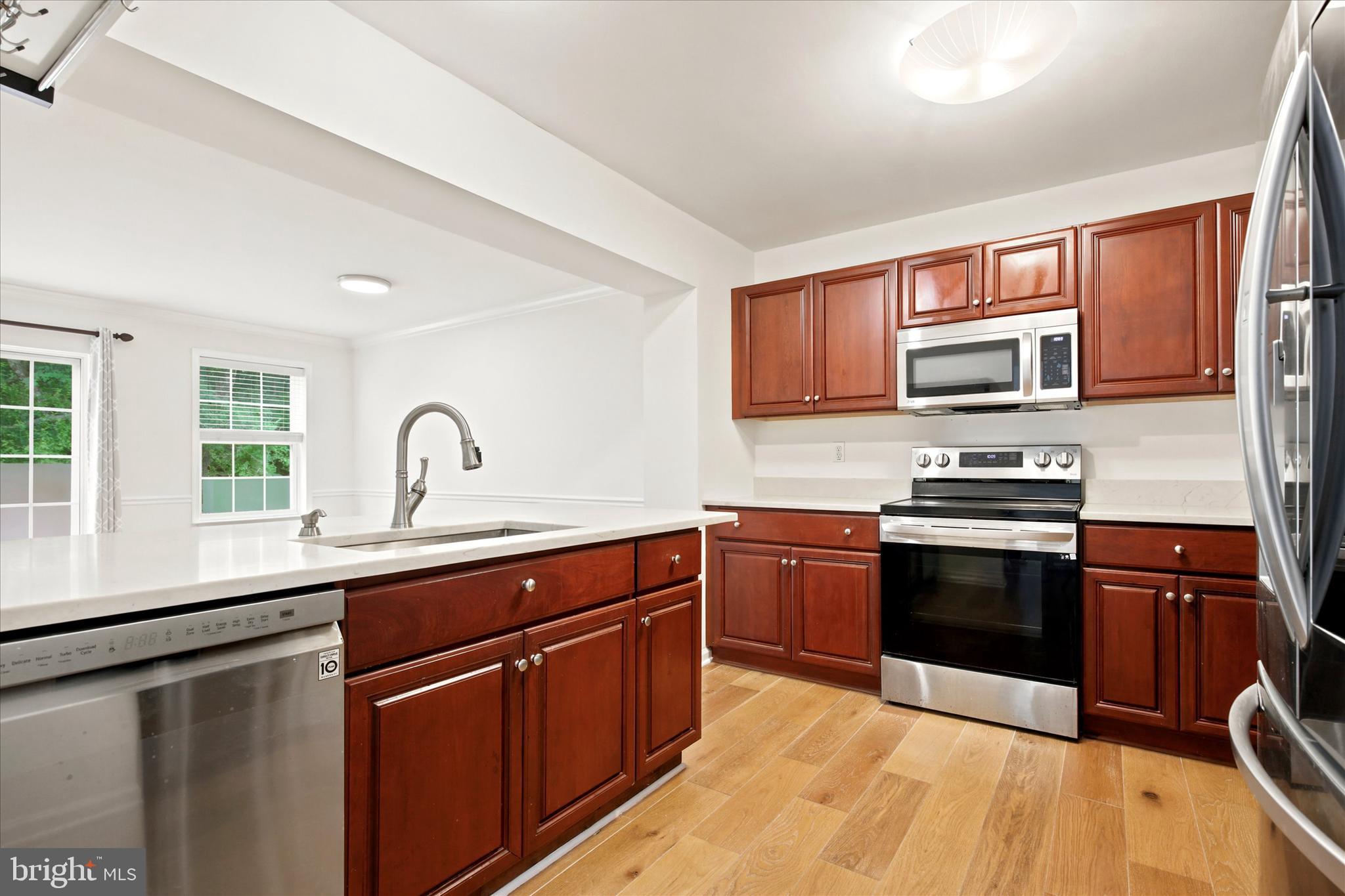 VERNON COURT - Residential
