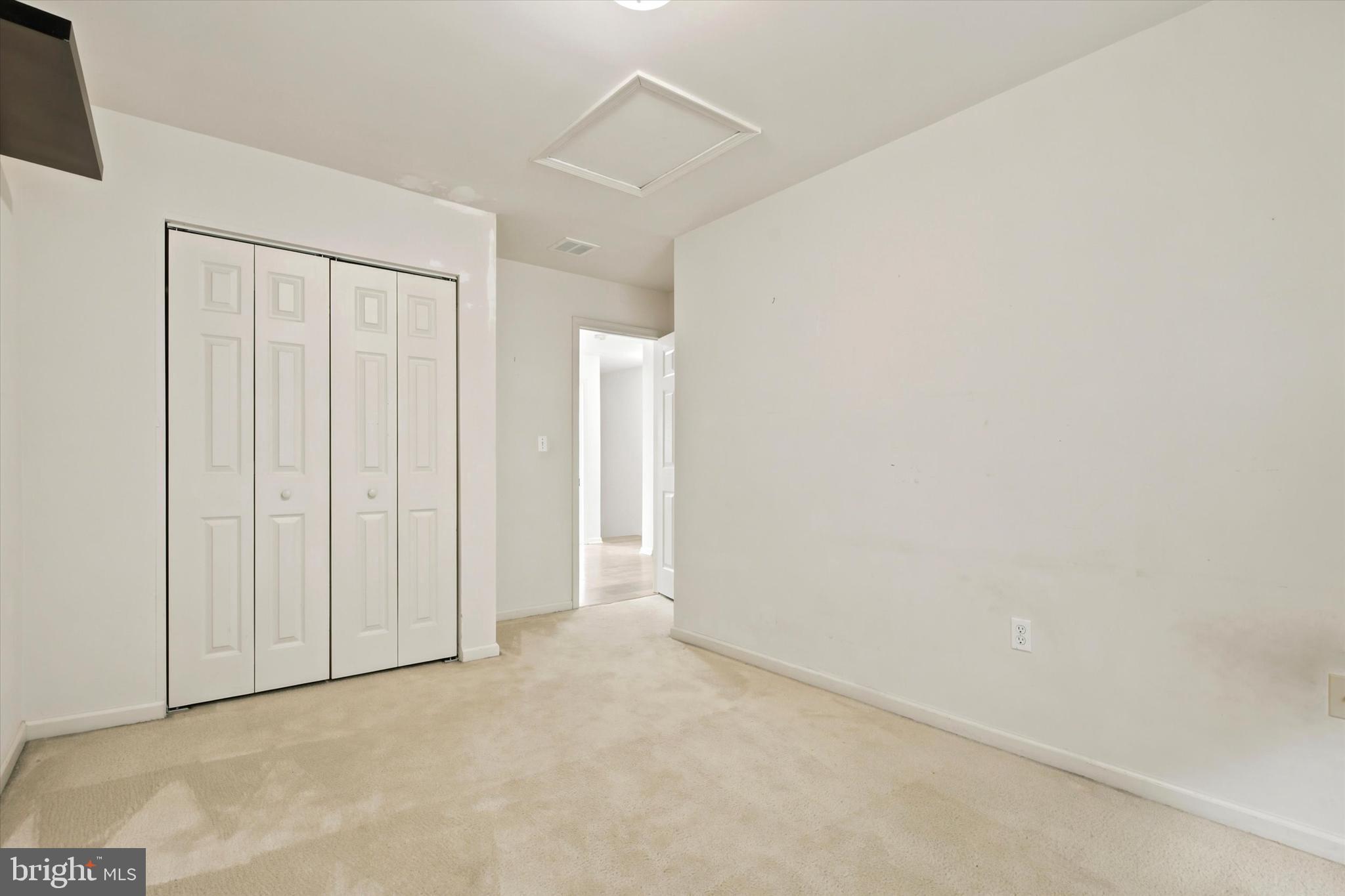 VERNON COURT - Residential