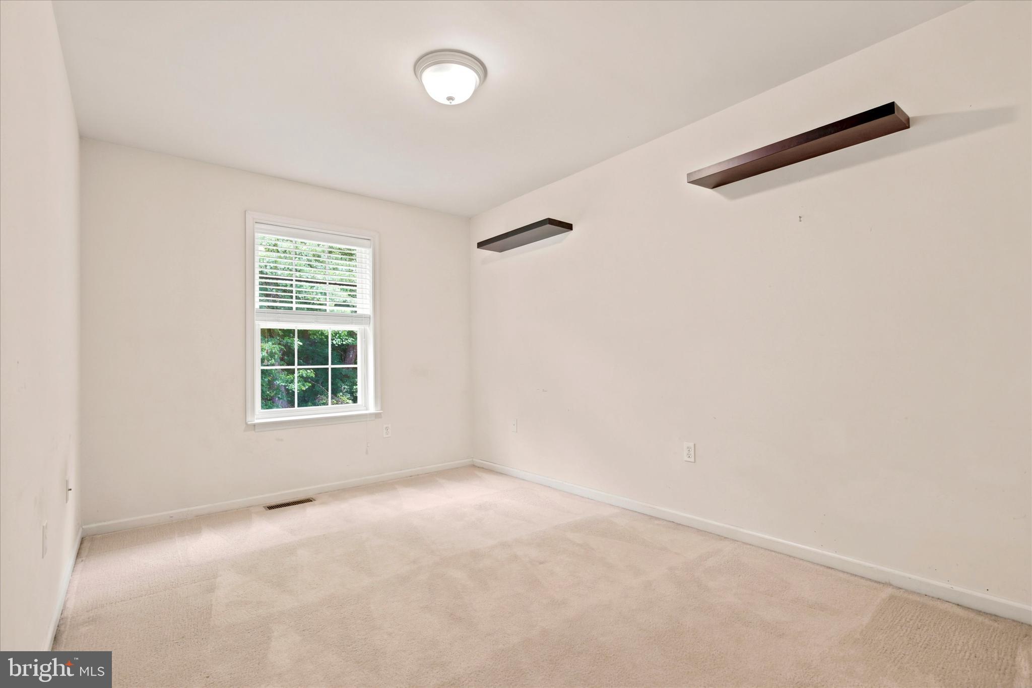 VERNON COURT - Residential