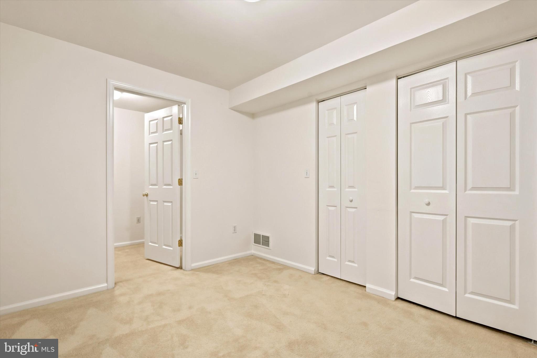 VERNON COURT - Residential