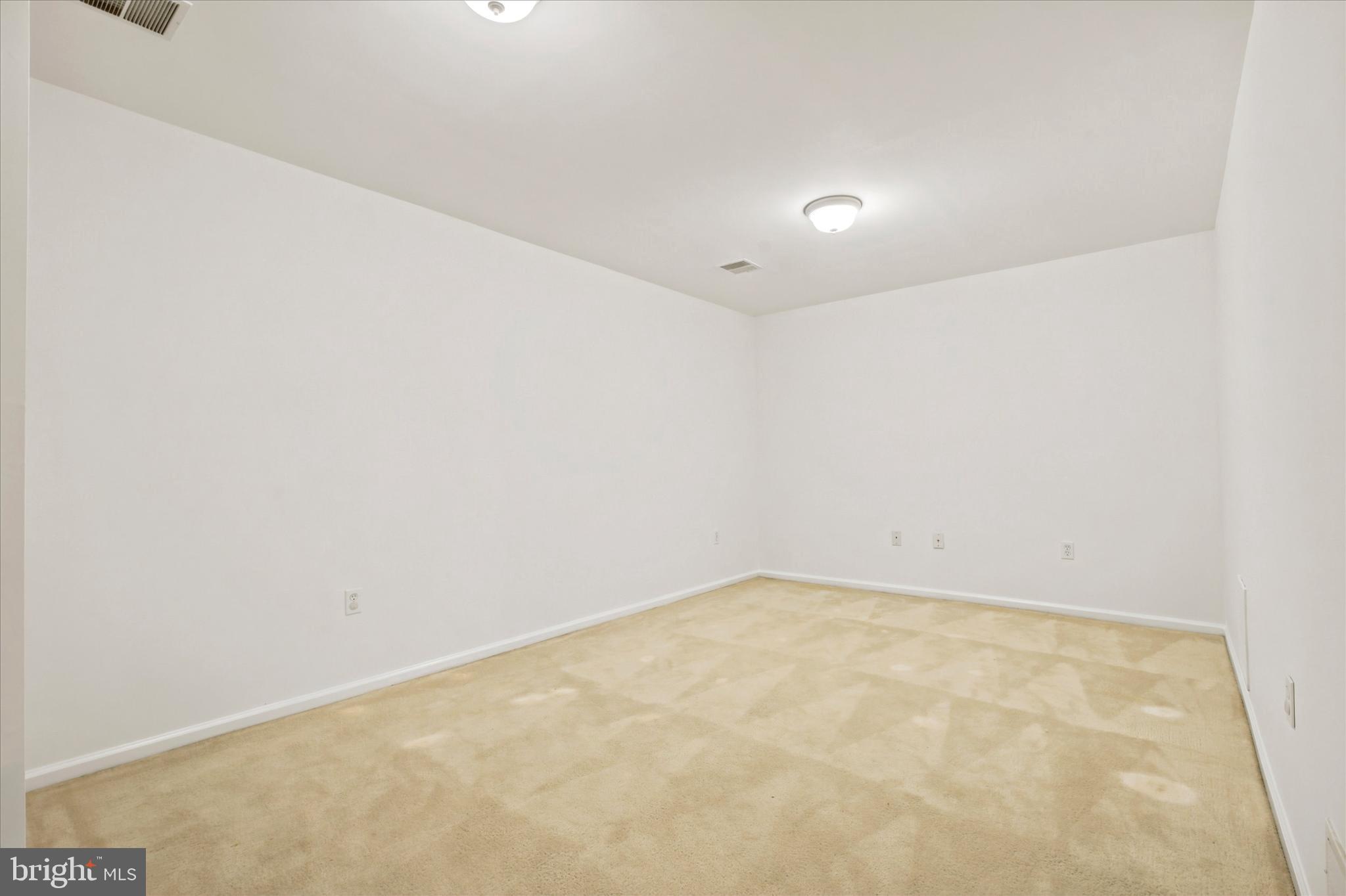 VERNON COURT - Residential