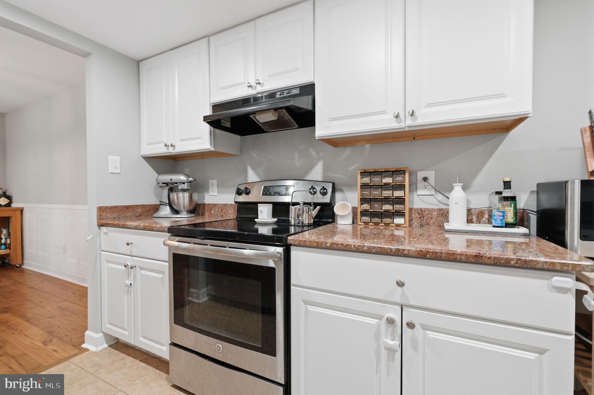 TAREYTON ESTATES - Residential