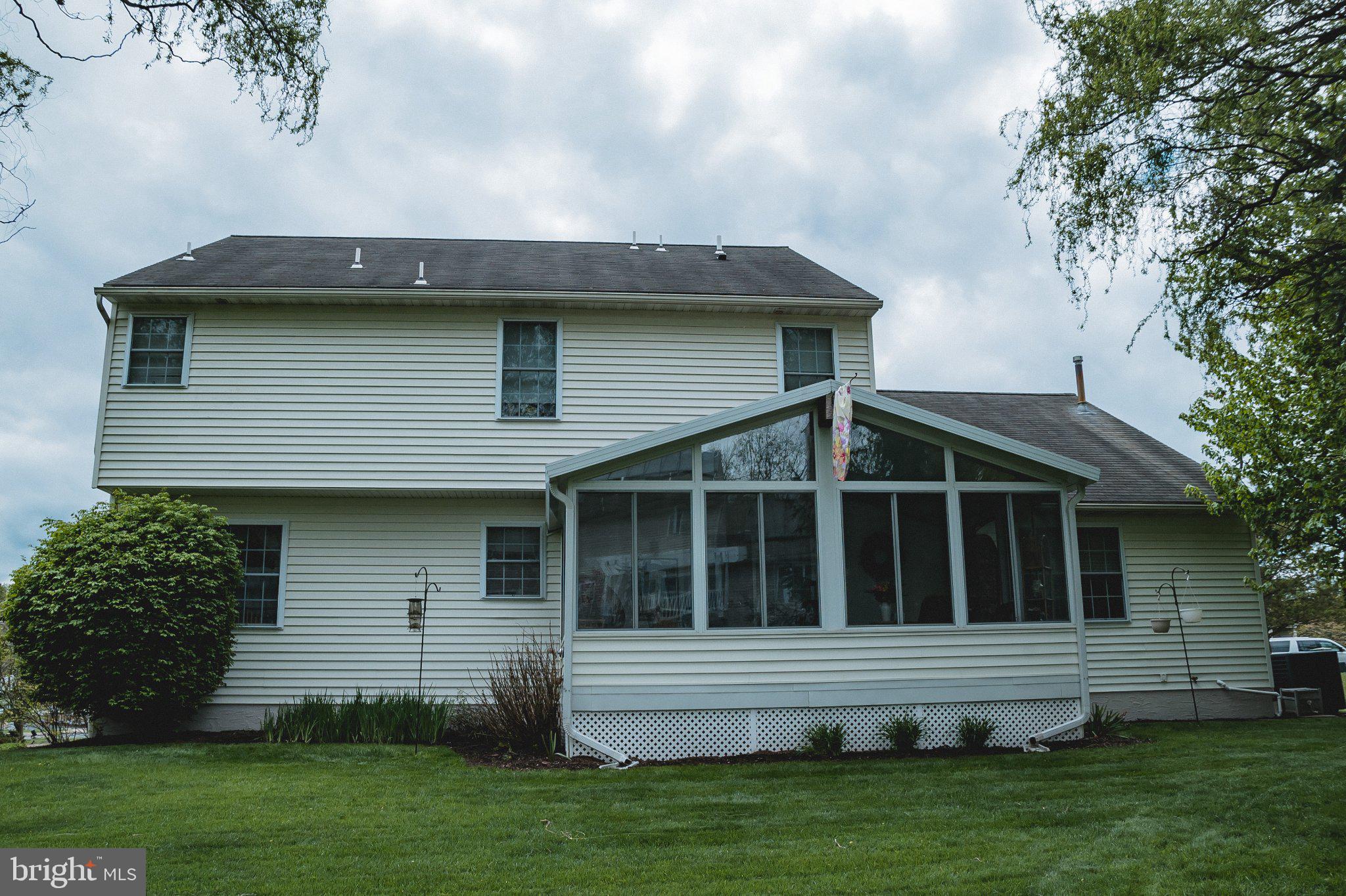 PATHFINDER MEADOWS - Residential