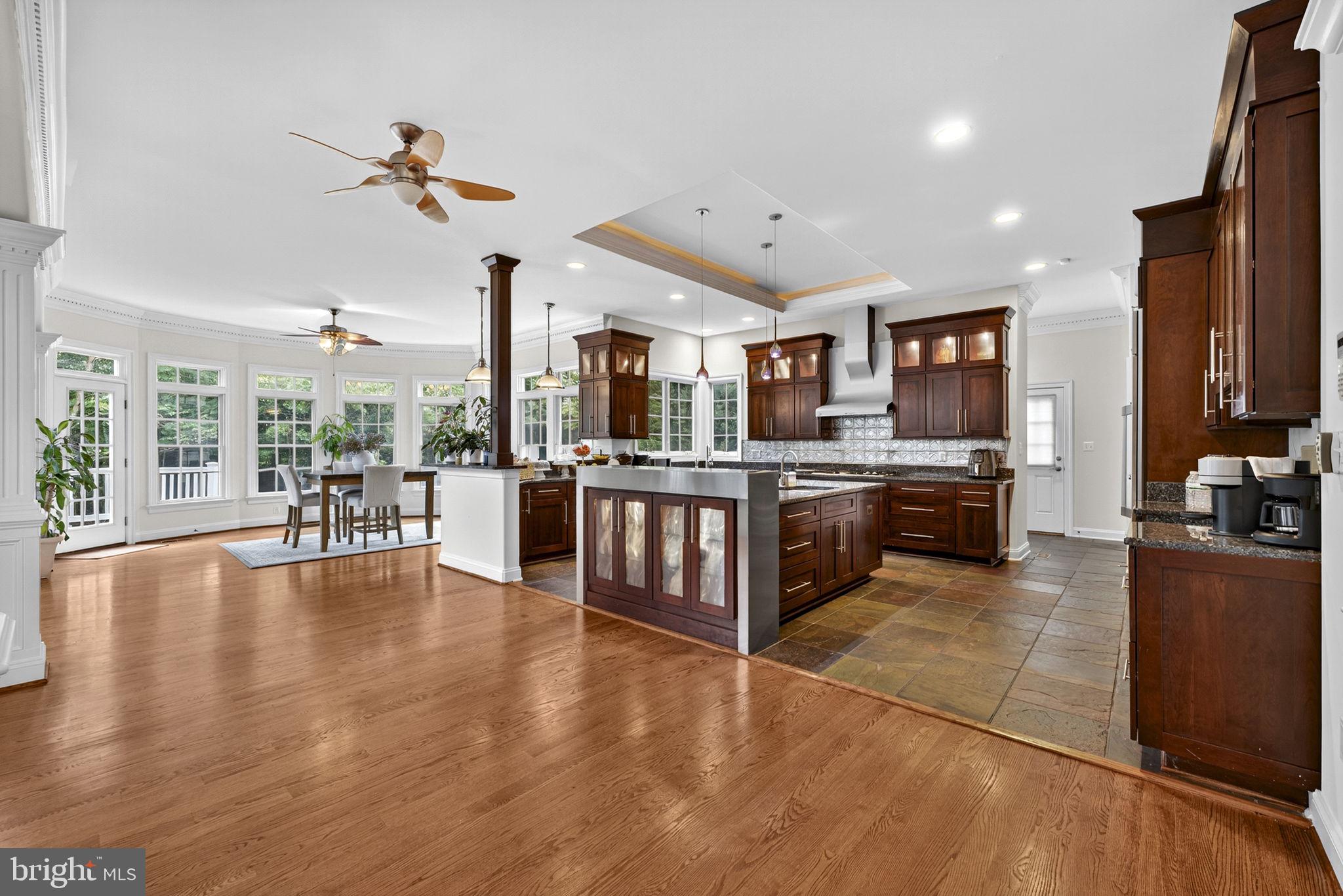 WILLOWRUN - Residential
