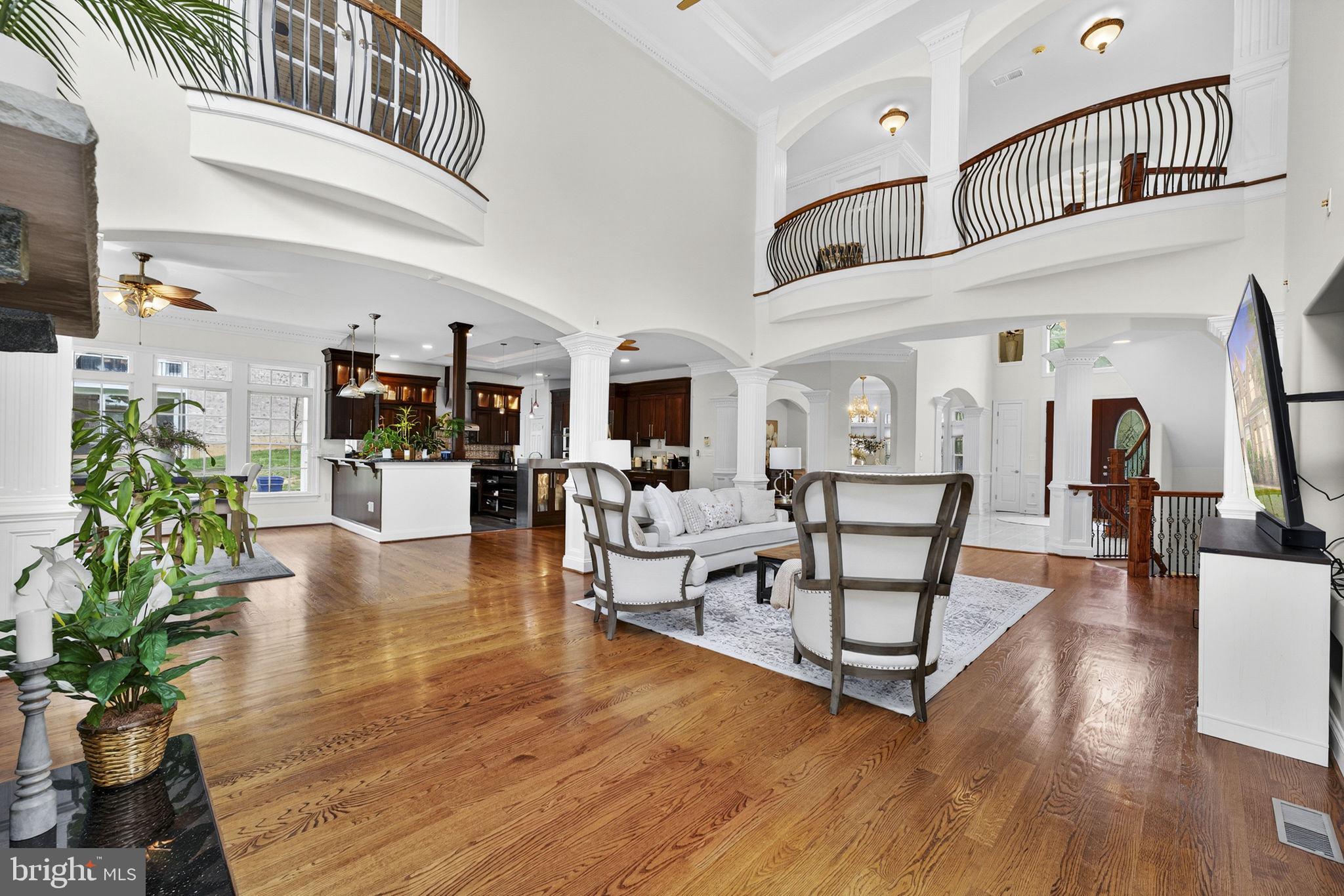 WILLOWRUN - Residential