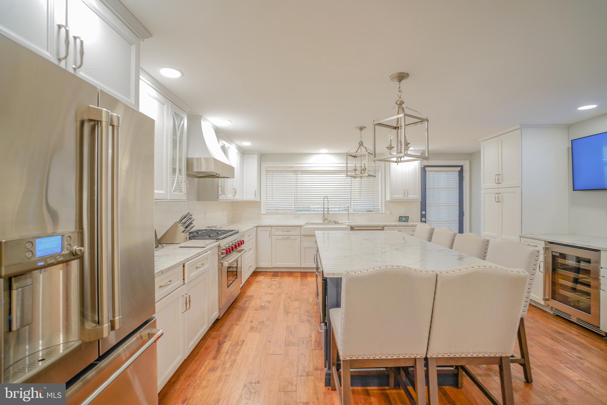 QUEEN VILLAGE - Residential Lease