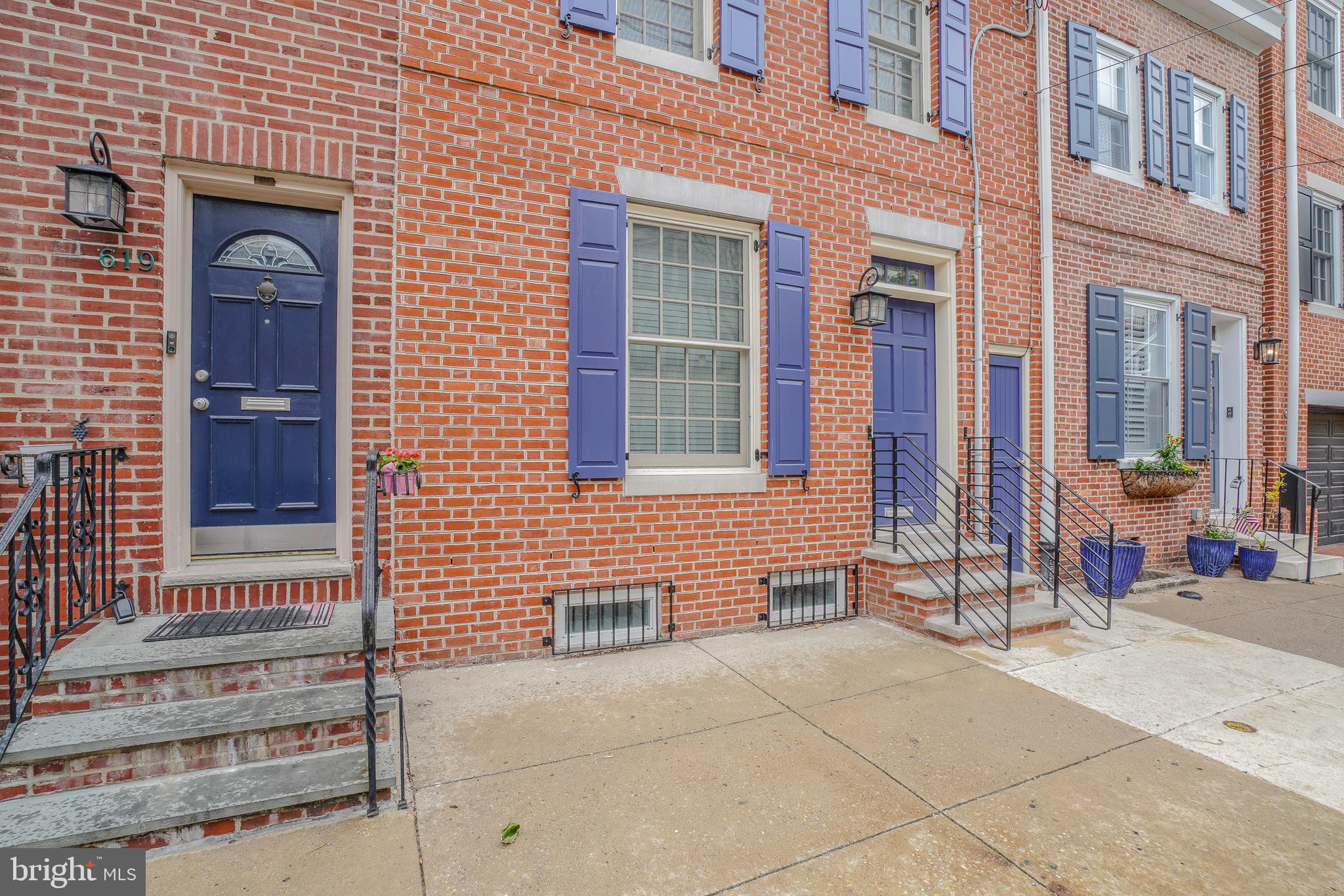 QUEEN VILLAGE - Residential Lease