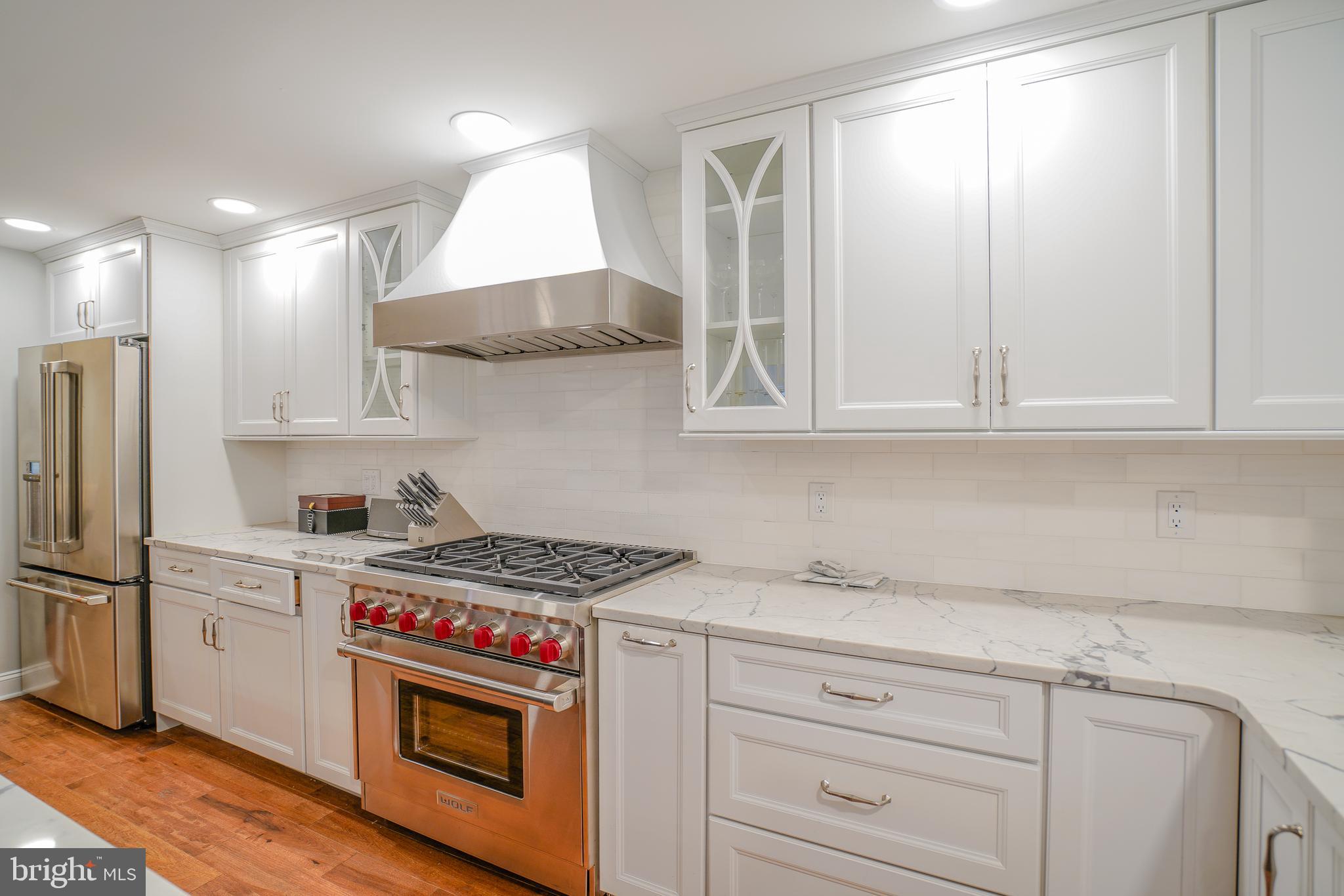 QUEEN VILLAGE - Residential Lease