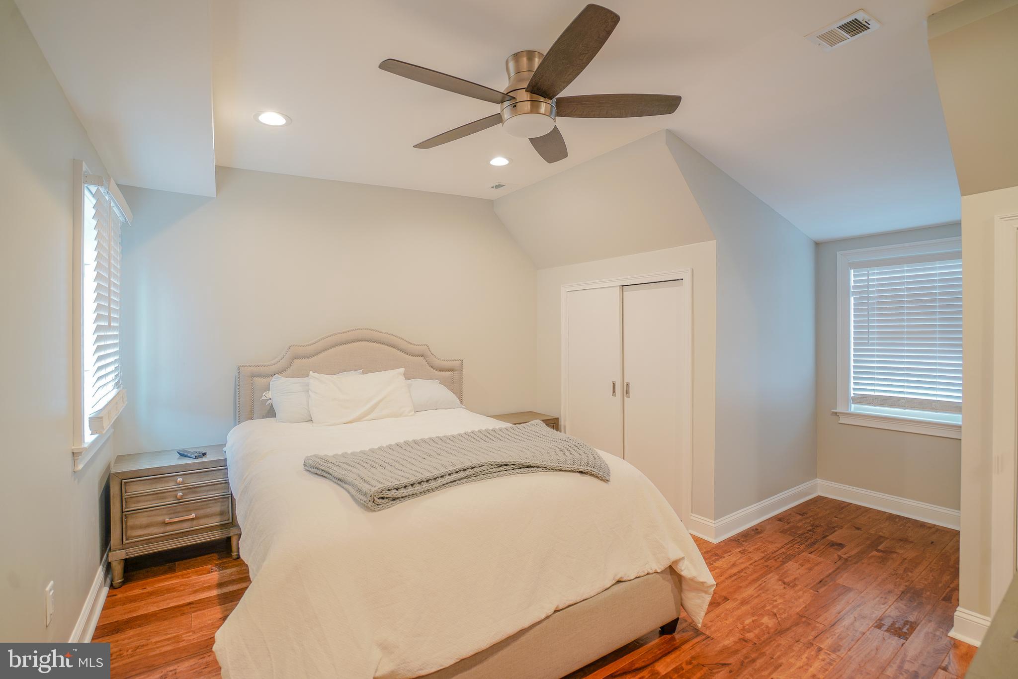 QUEEN VILLAGE - Residential Lease