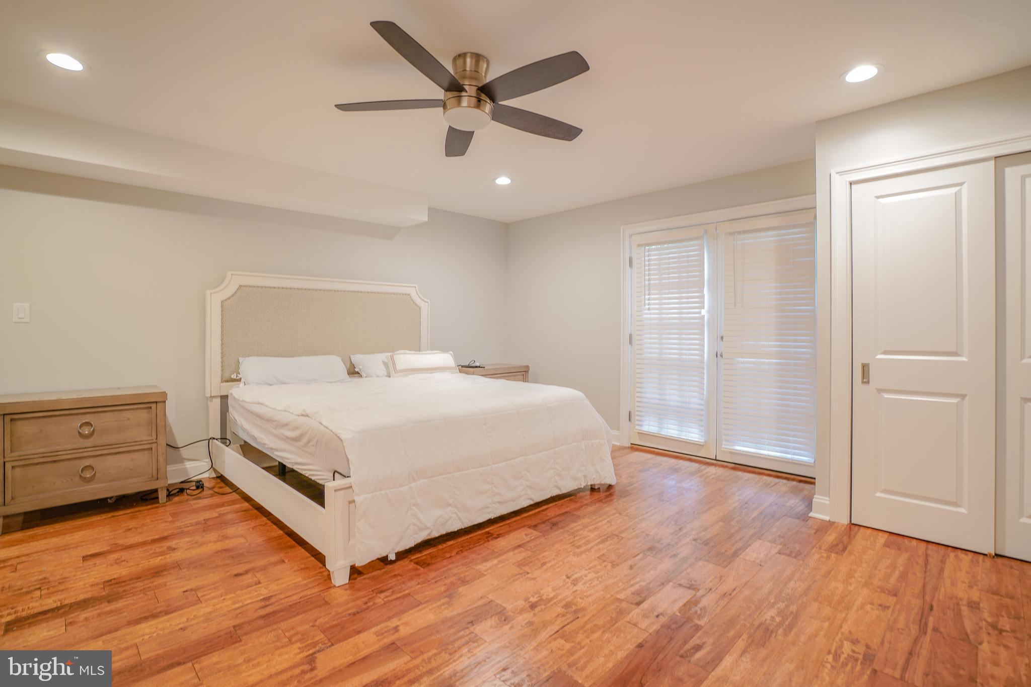 QUEEN VILLAGE - Residential Lease
