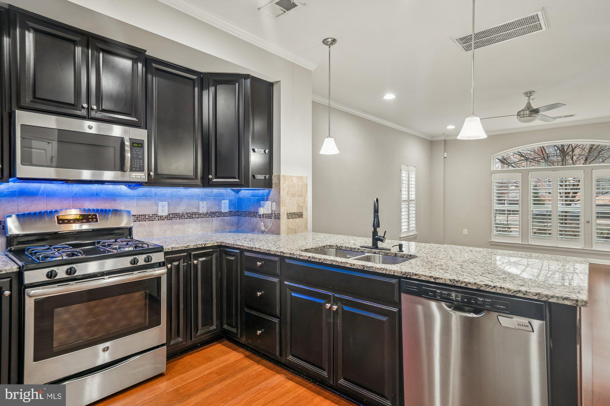 GREENBELT STATION - Residential