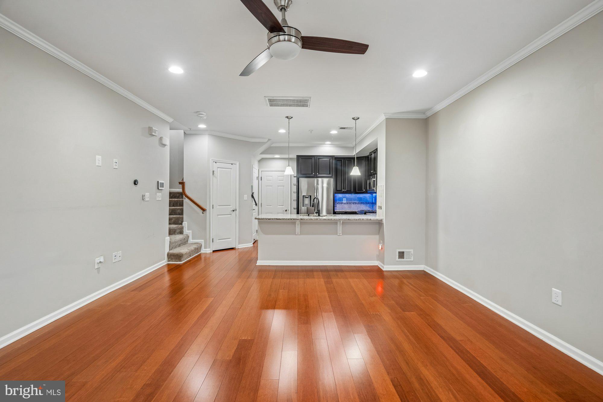GREENBELT STATION - Residential