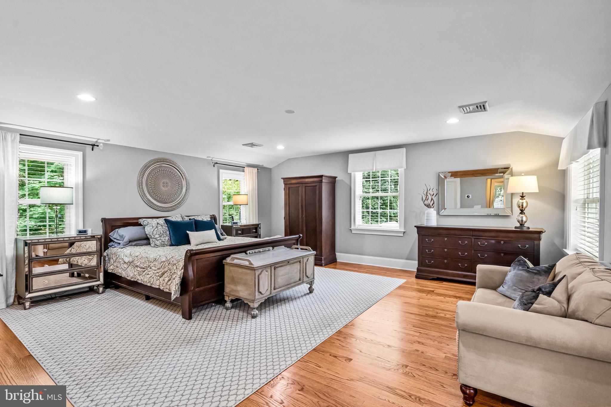 DEEPDALE - Residential
