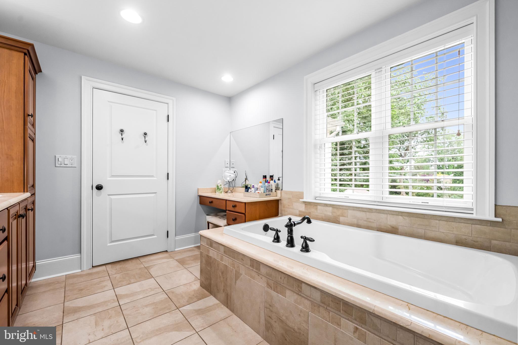 DEEPDALE - Residential