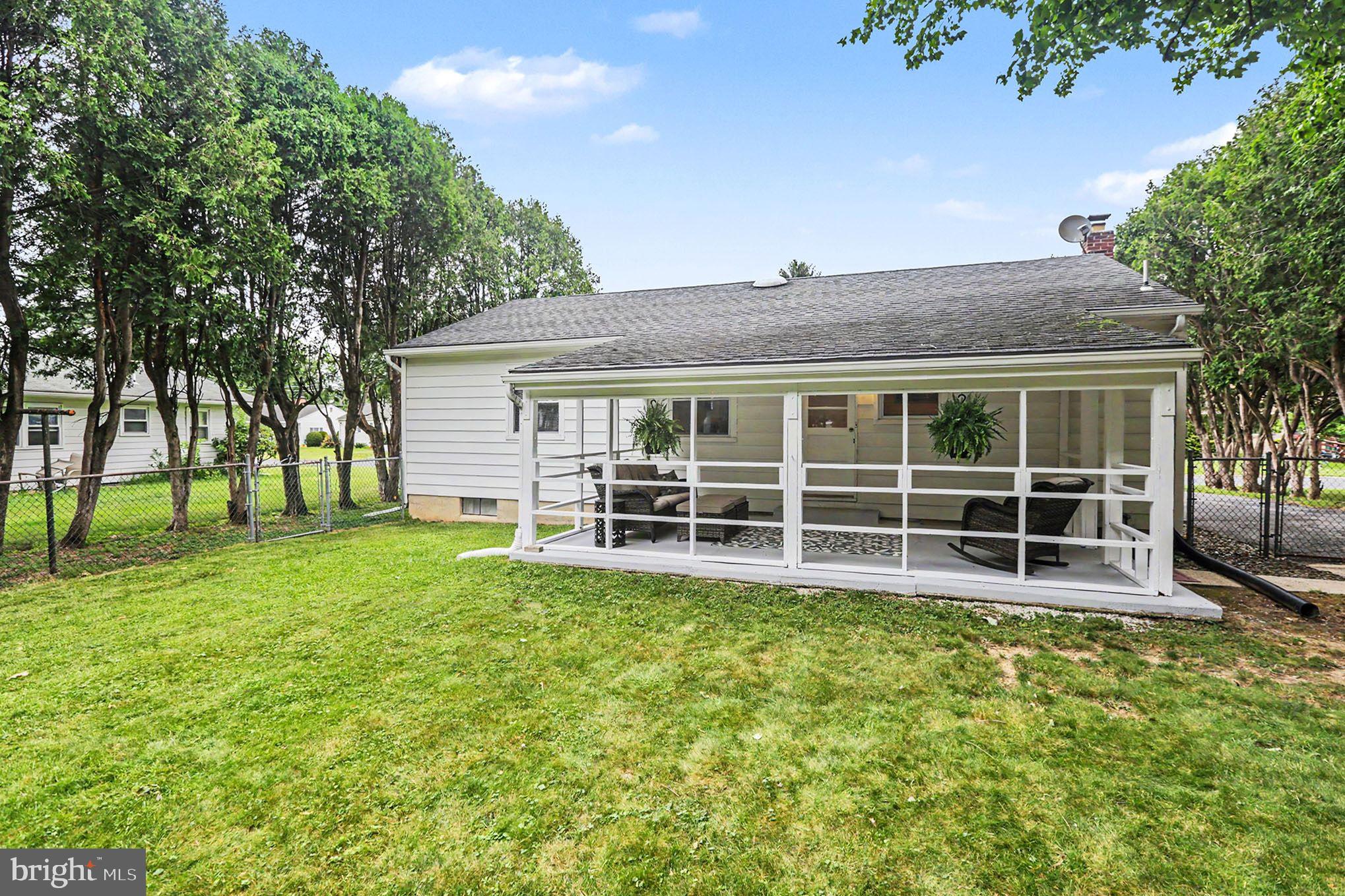 NOLL ACRES - Residential