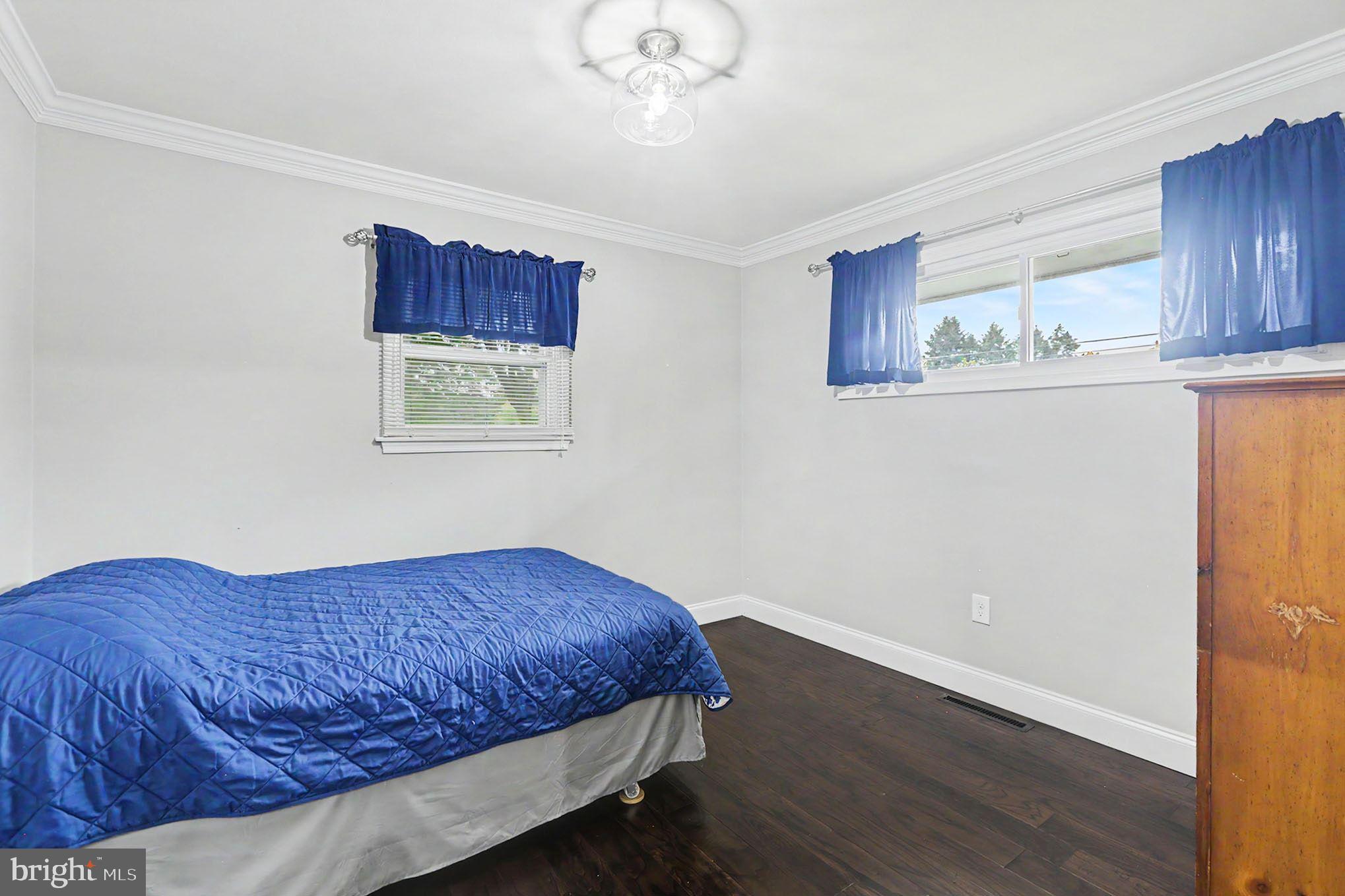 NOLL ACRES - Residential