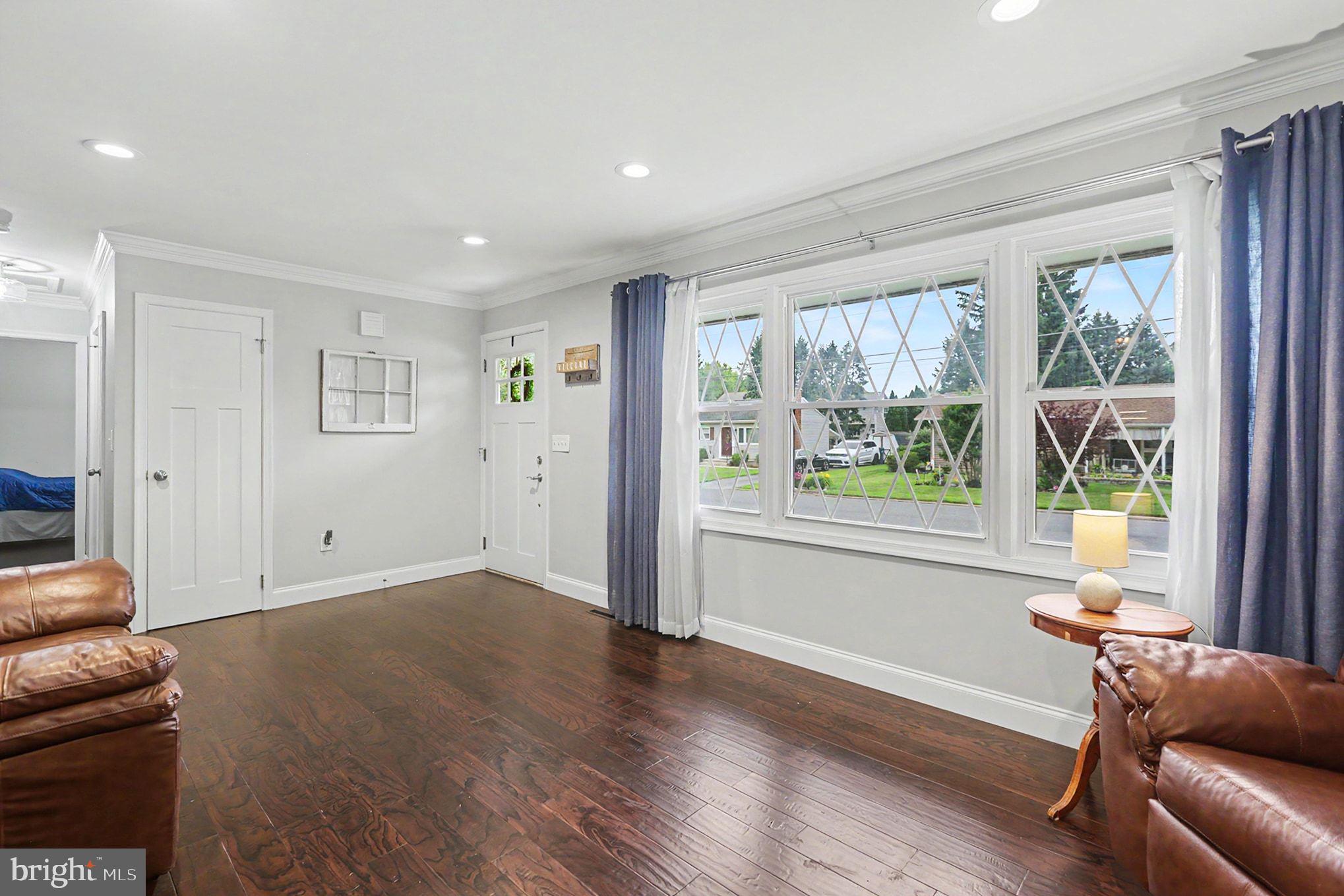 NOLL ACRES - Residential