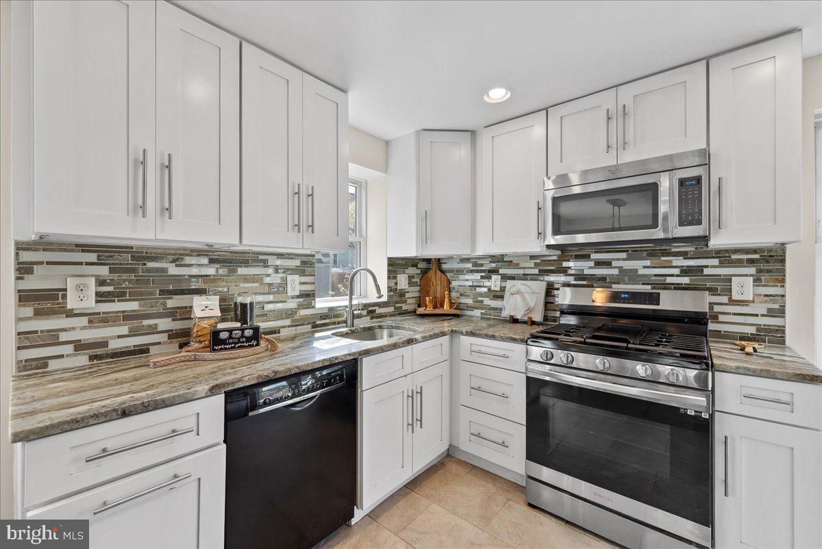 ARLINGTON VIEW - Residential Lease