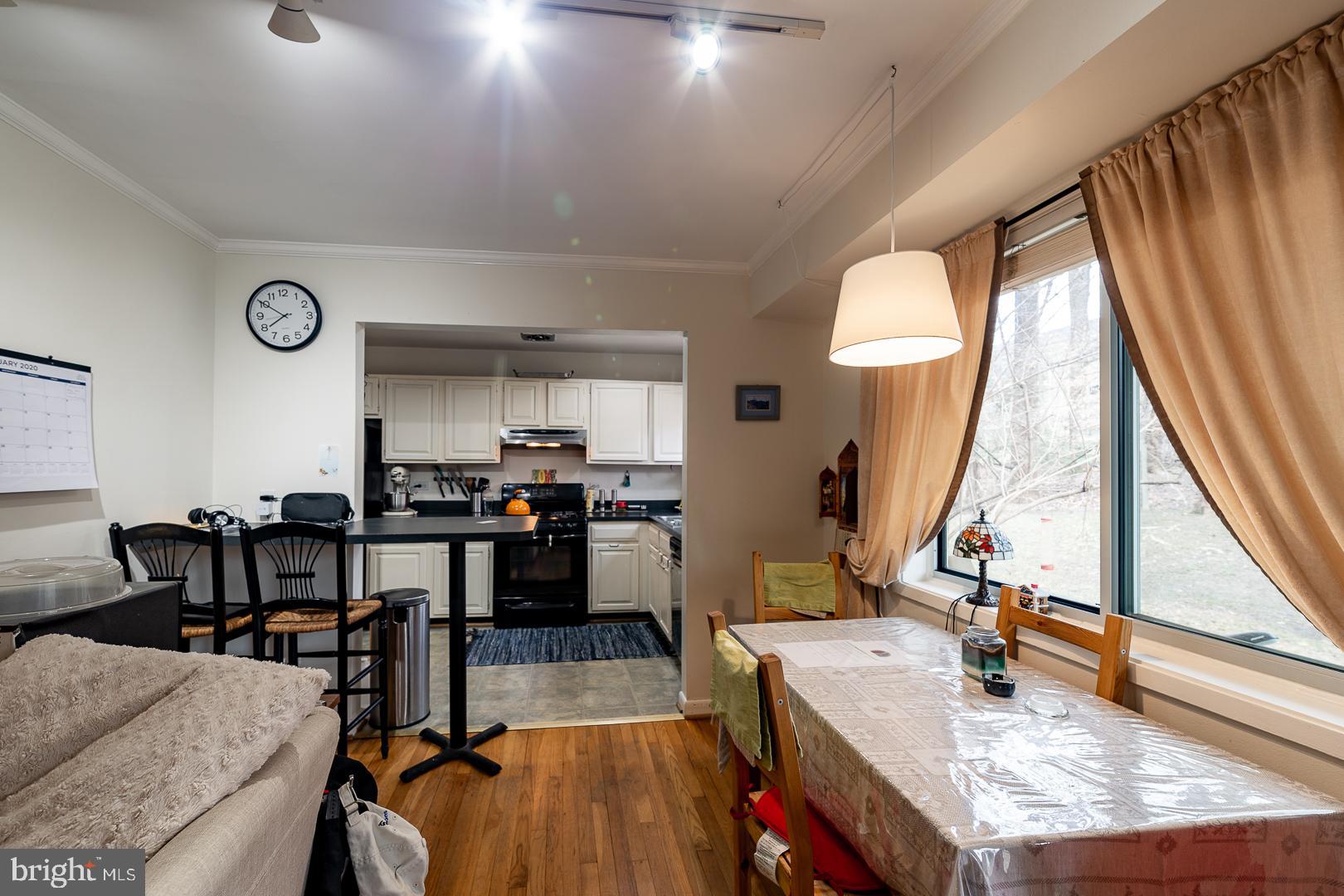 PARKSIDE CONDOMINIUMS - Residential Lease