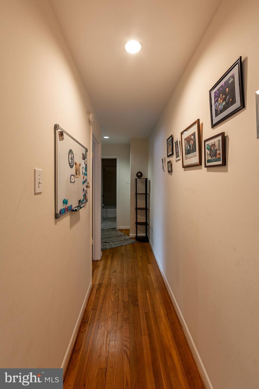 PARKSIDE CONDOMINIUMS - Residential Lease