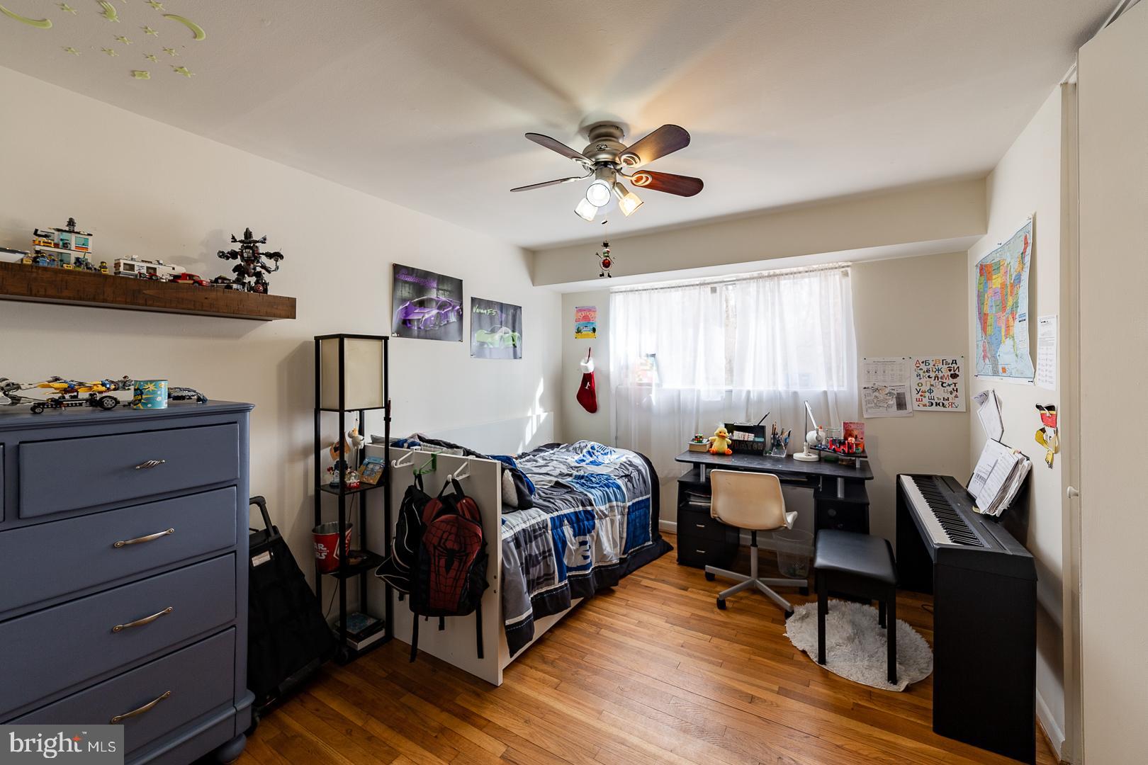 PARKSIDE CONDOMINIUMS - Residential Lease