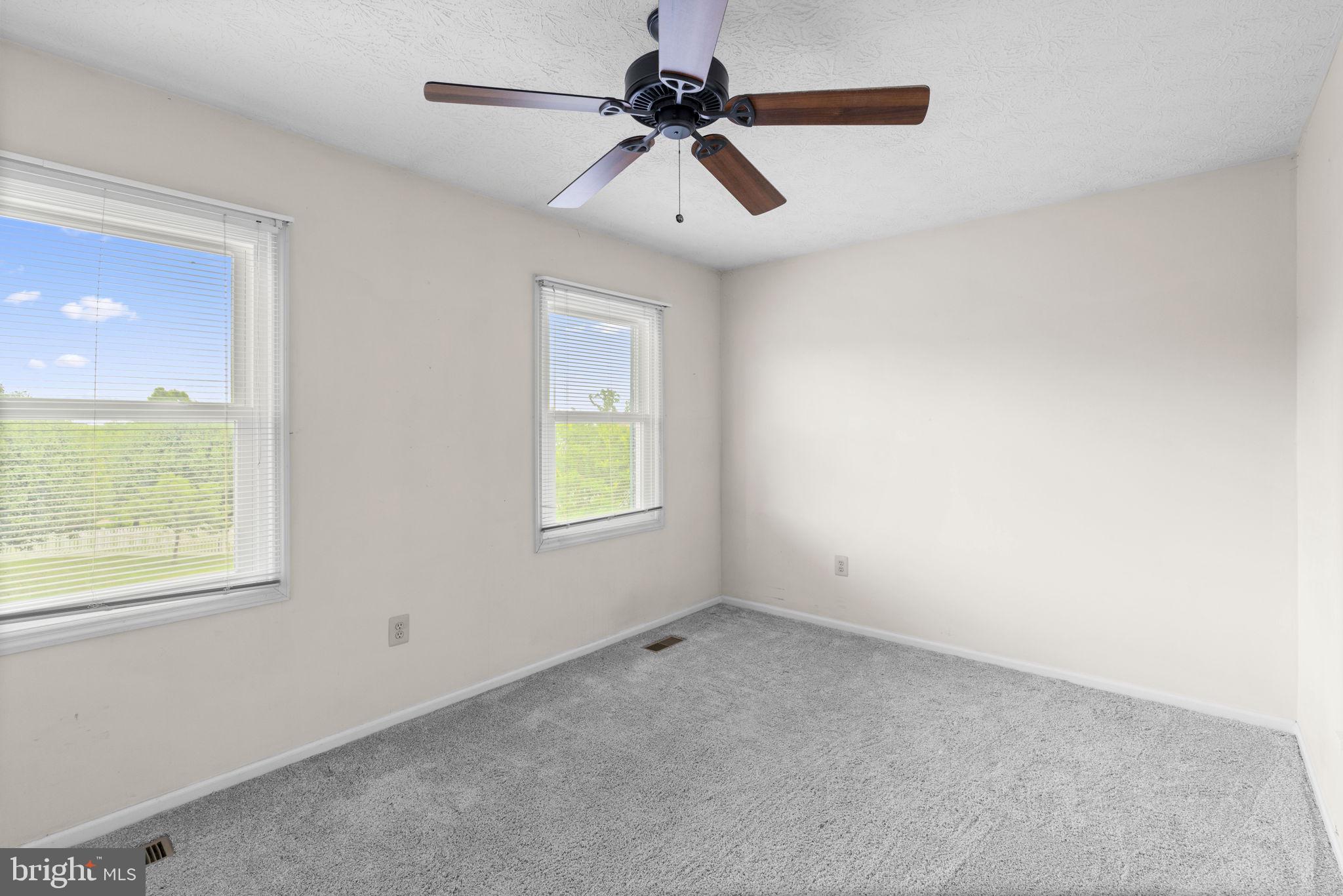 CLOVERFIELD MANOR - Residential
