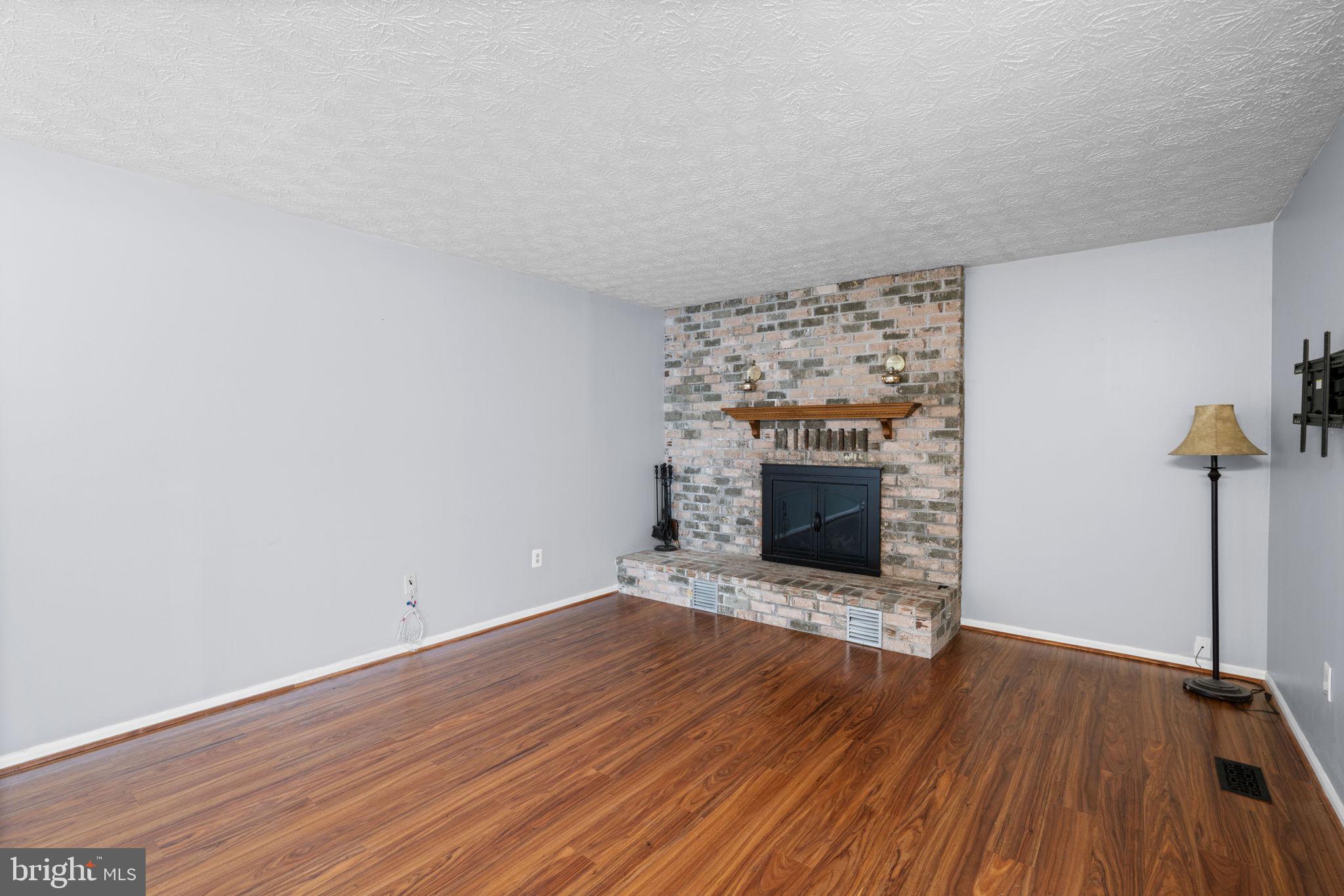 CLOVERFIELD MANOR - Residential